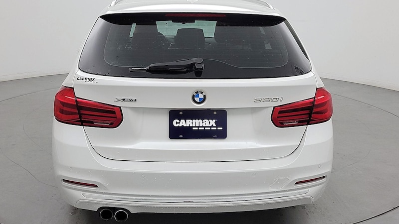 2017 BMW 3 Series 330xi 6