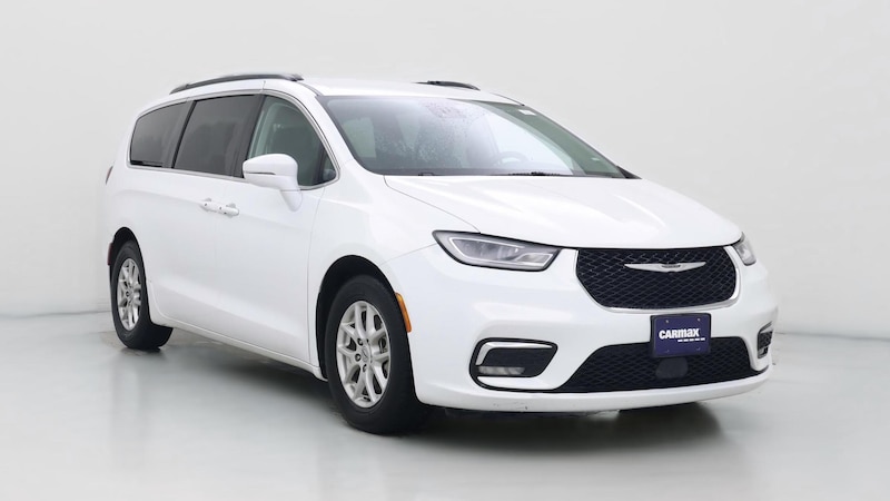 2022 Chrysler Pacifica Touring L Hero Image