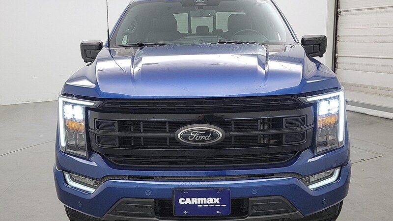 2022 Ford F-150 XLT 2