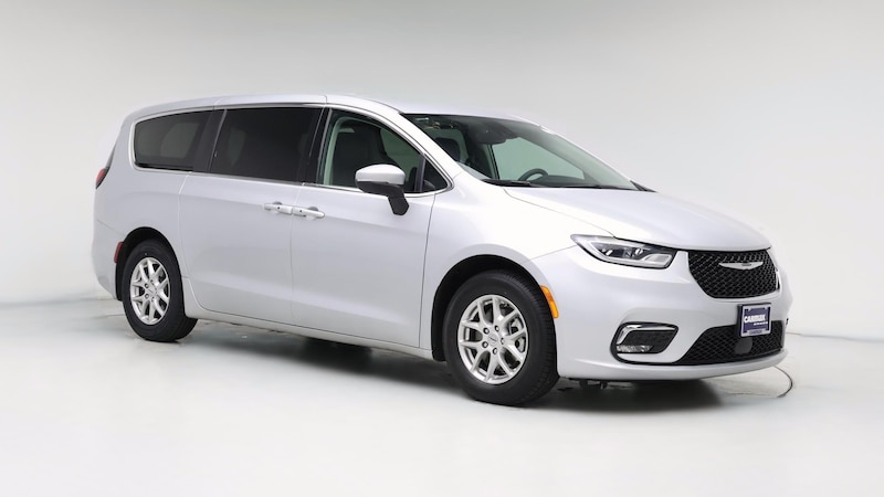 2023 Chrysler Pacifica Touring L Hero Image