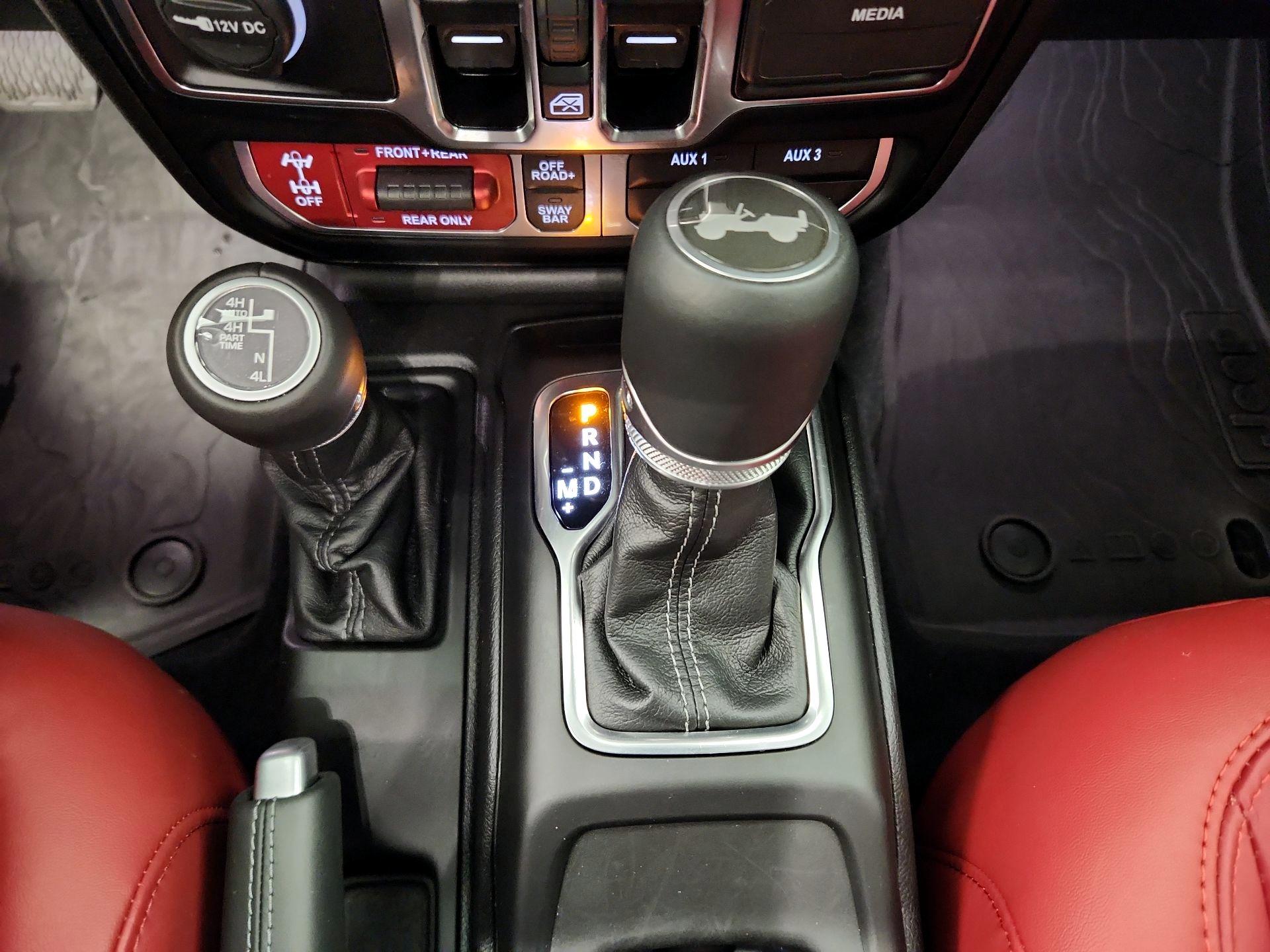 Thumbnail: 2024 Jeep Wrangler - 18