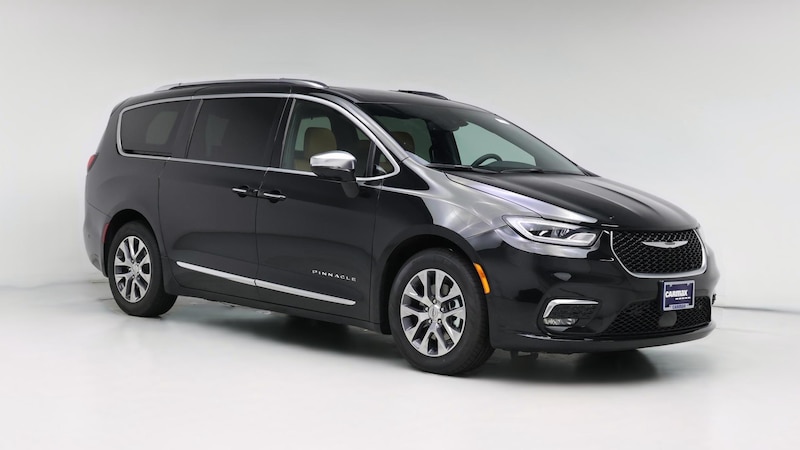 2023 Chrysler Pacifica Hybrid Pinnacle Hero Image