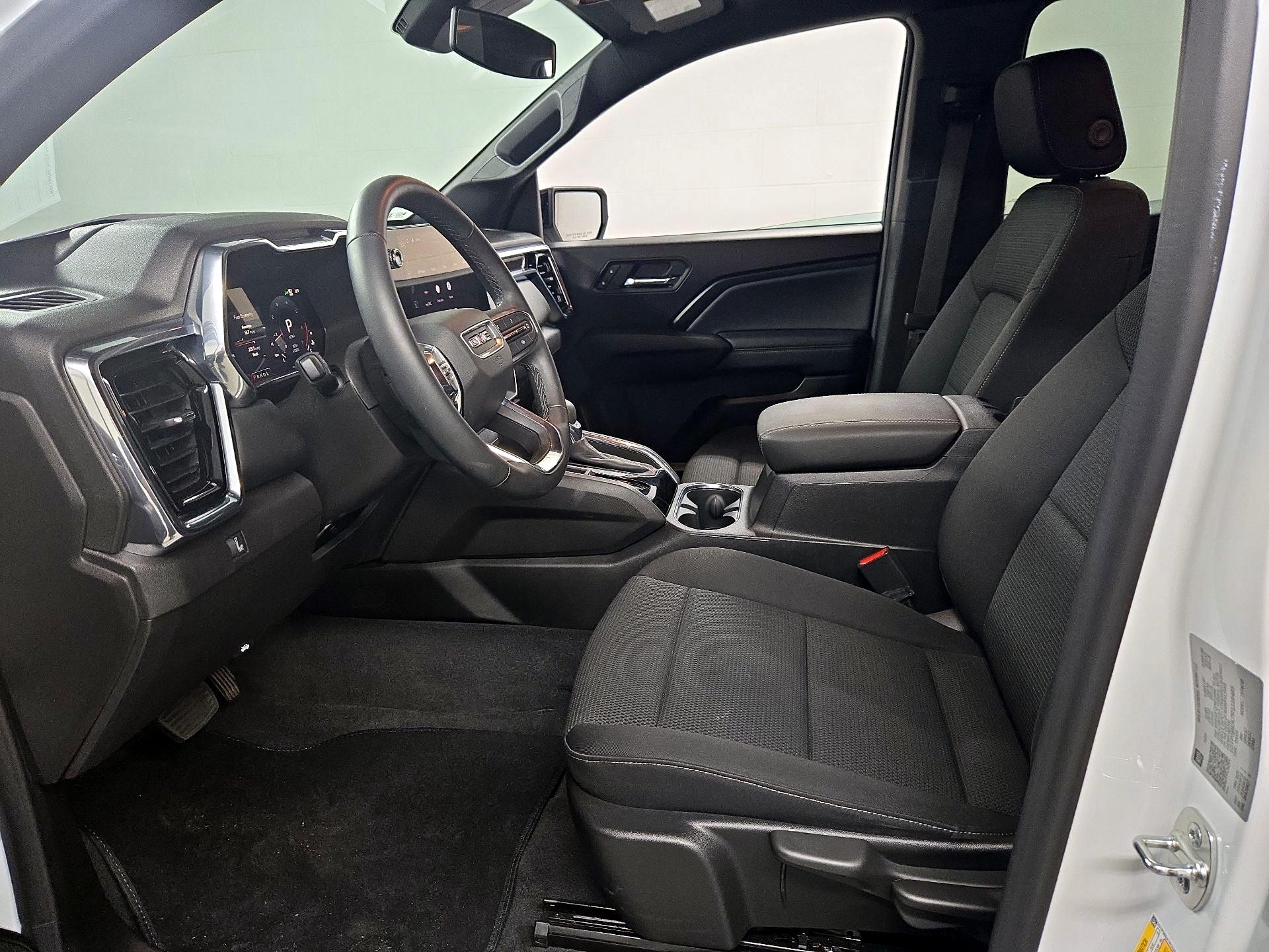 Thumbnail: 2024 GMC Canyon - 11