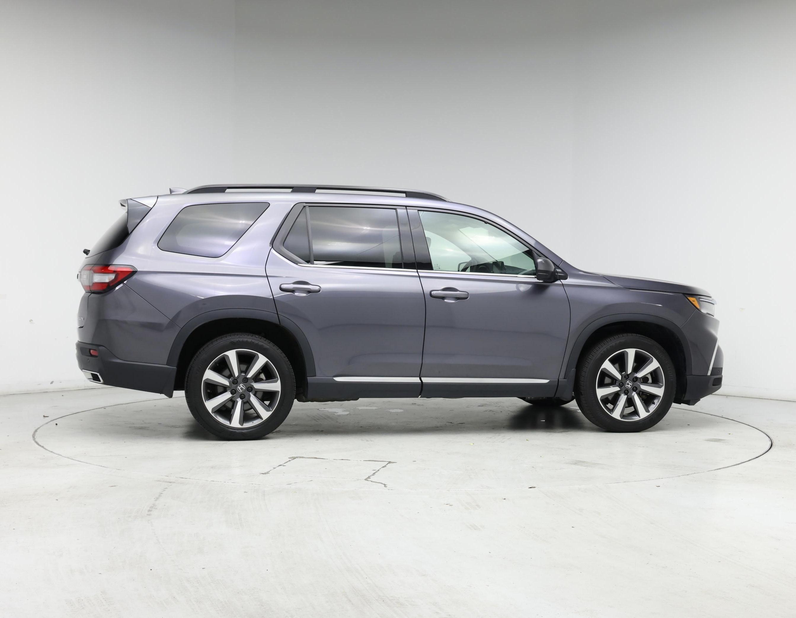 Thumbnail: 2023 Honda Pilot - 7