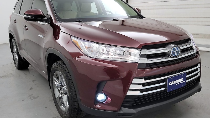 2019 Toyota Highlander Limited Platinum Hero Image