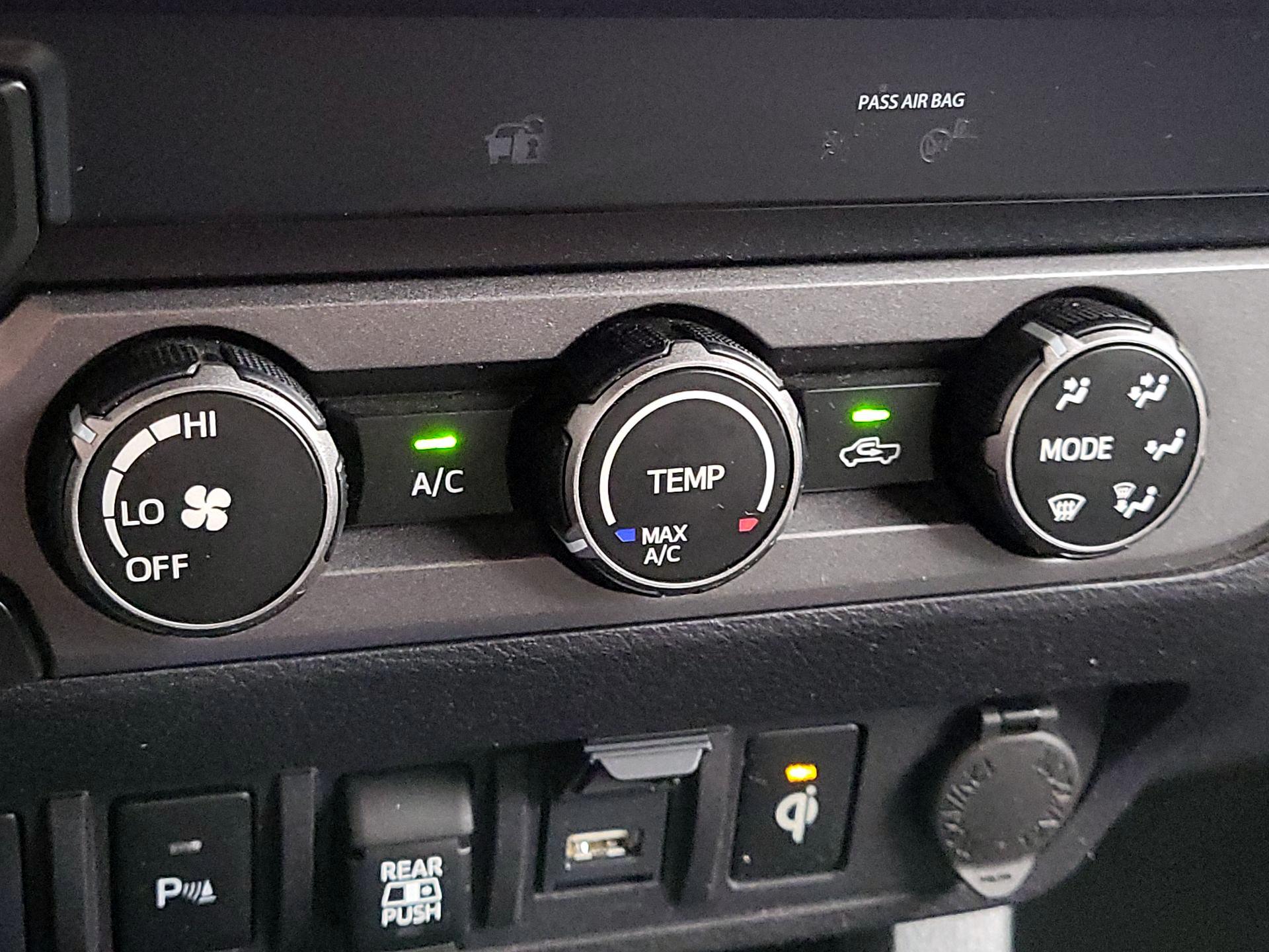Thumbnail: 2020 Toyota Tacoma - 16