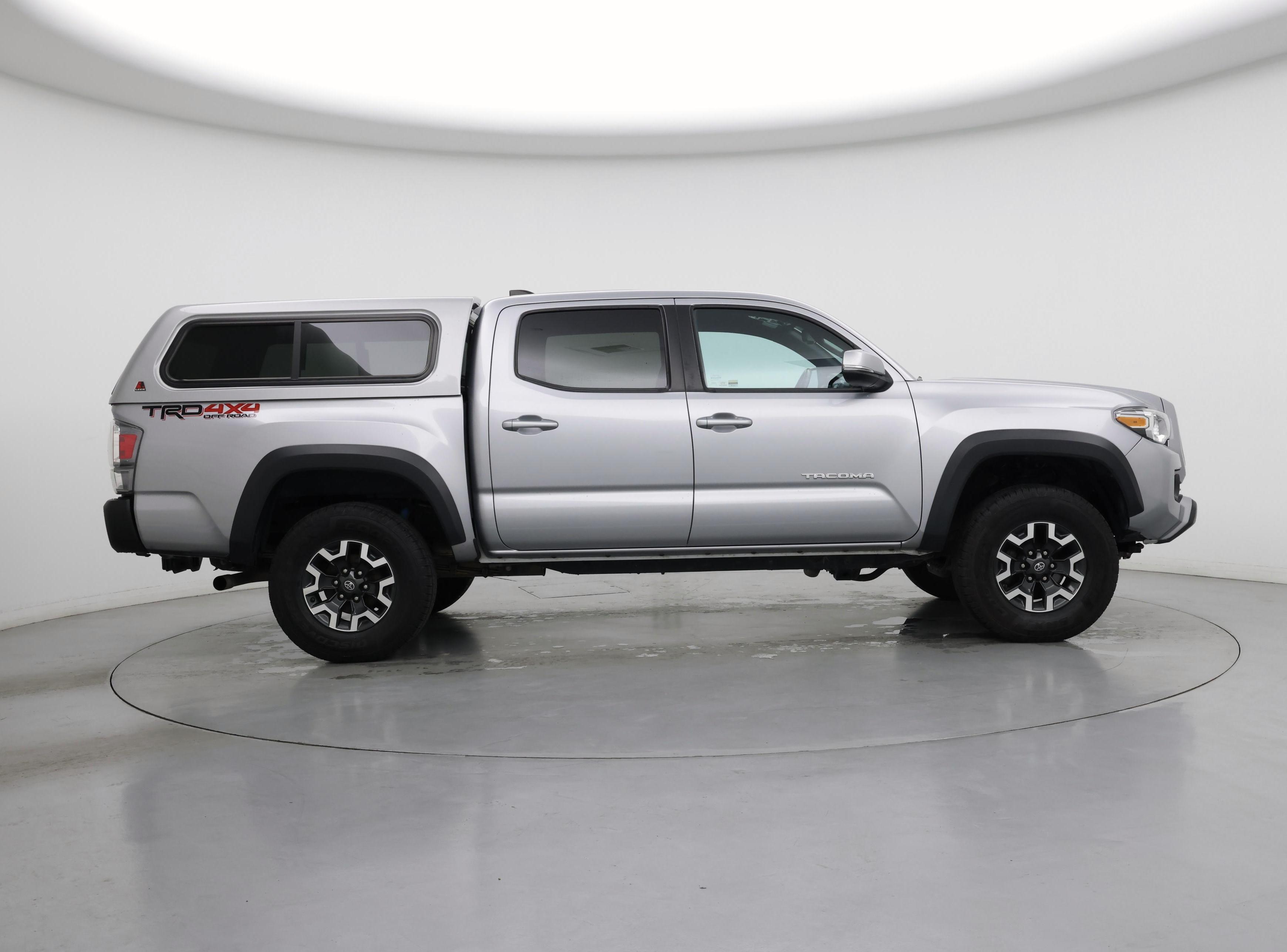 Thumbnail: 2020 Toyota Tacoma - 7