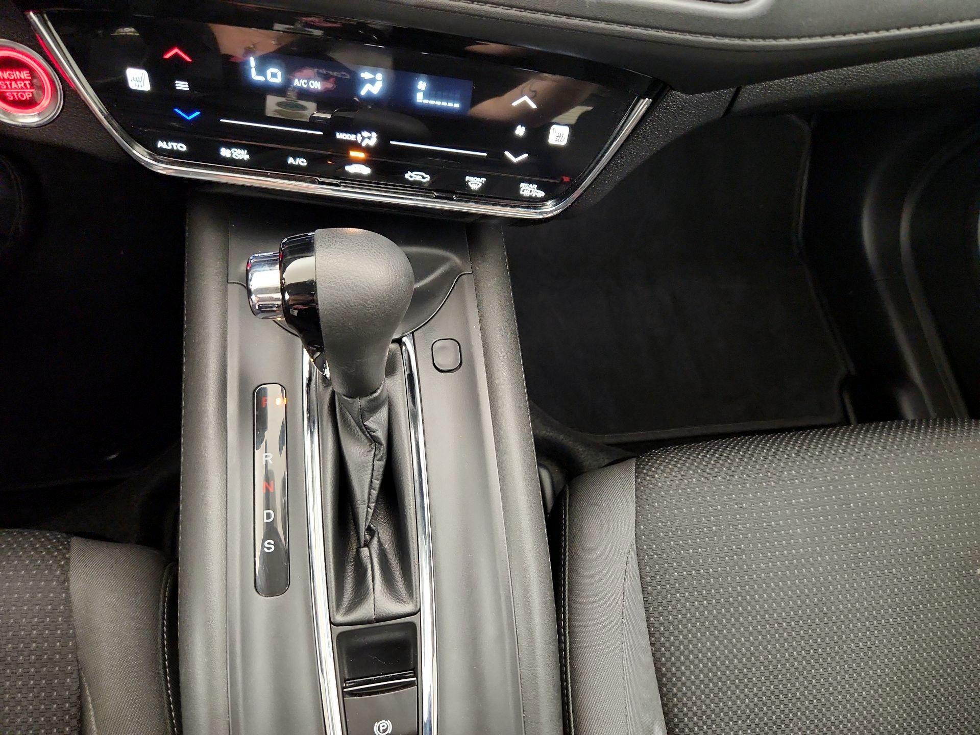 Thumbnail: 2020 Honda HR-V - 17