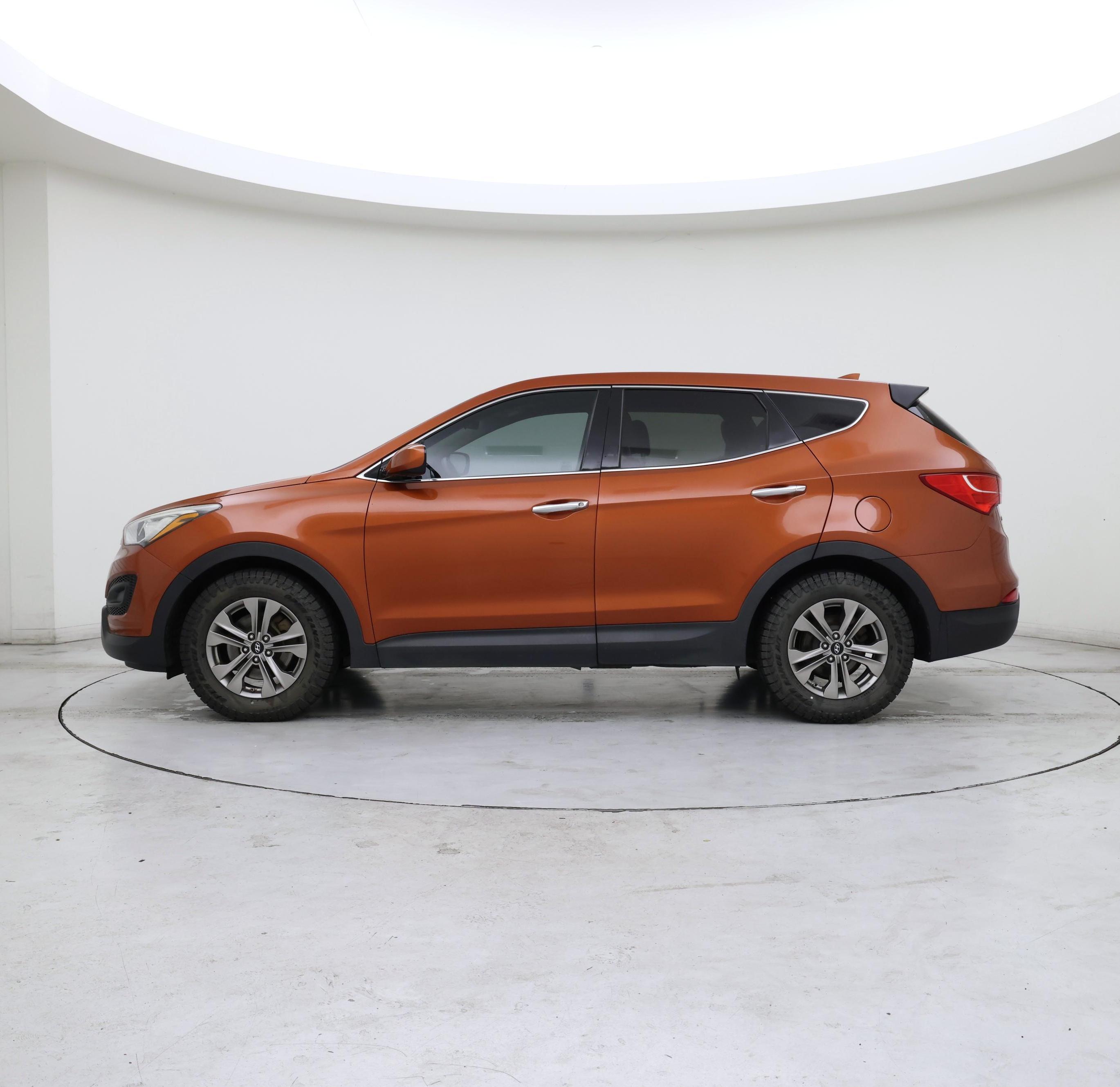 Thumbnail: 2016 Hyundai Santa Fe - 3