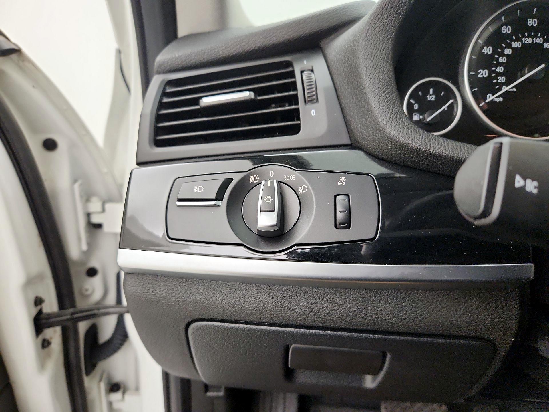 Thumbnail: 2017 BMW X3 - 13