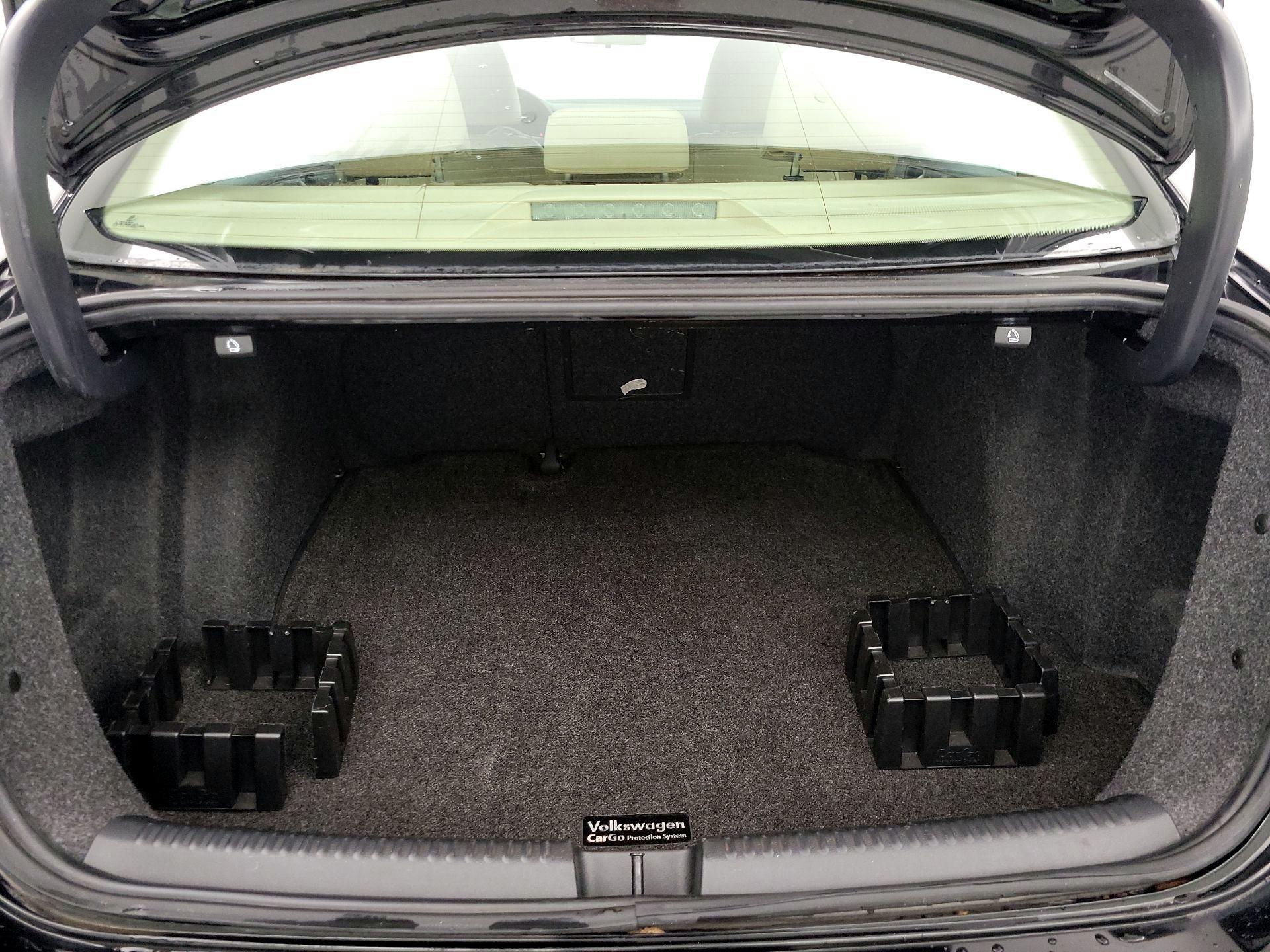 Thumbnail: 2014 Volkswagen Jetta - 19