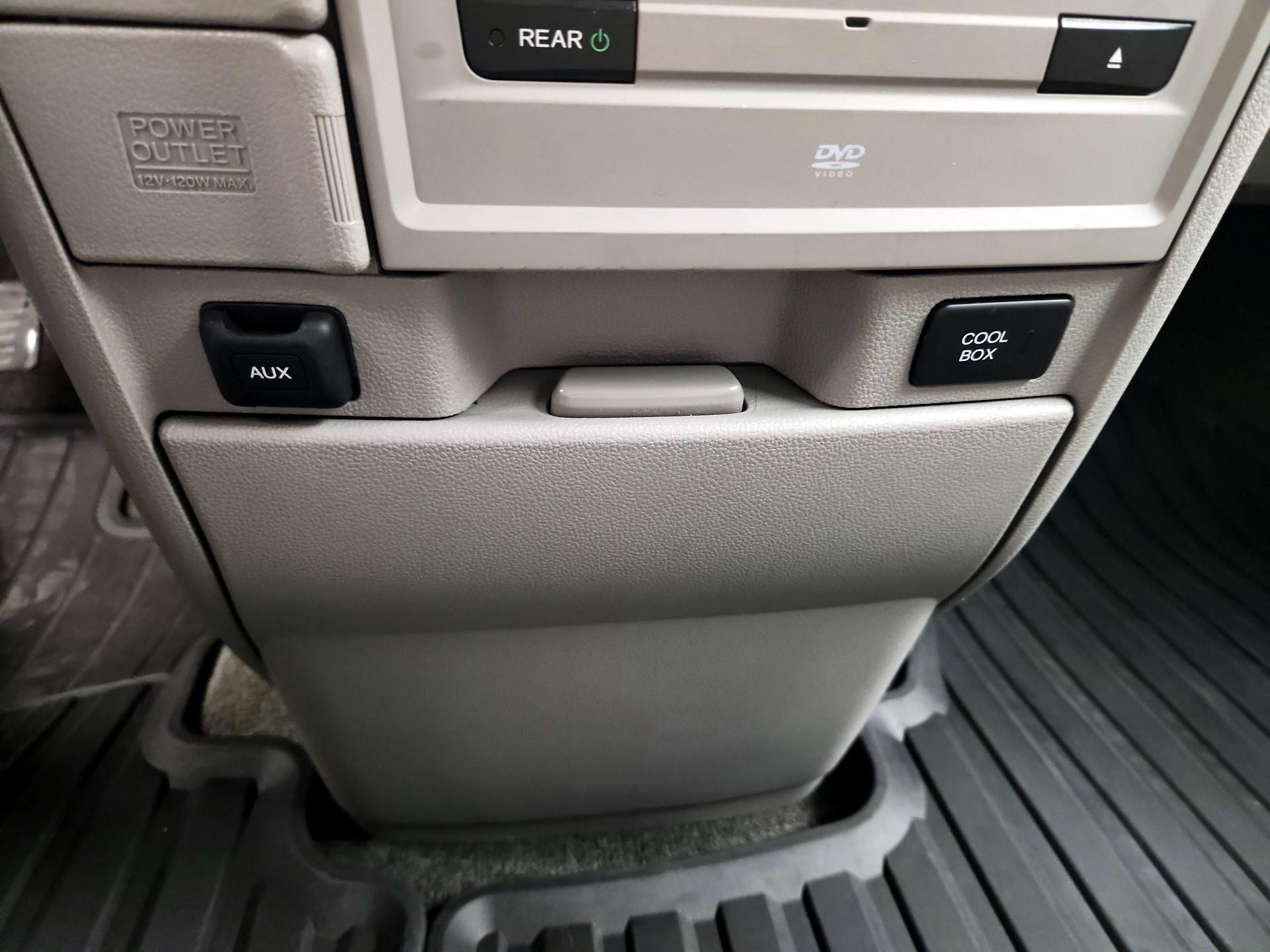 Thumbnail: 2016 Honda Odyssey - 18