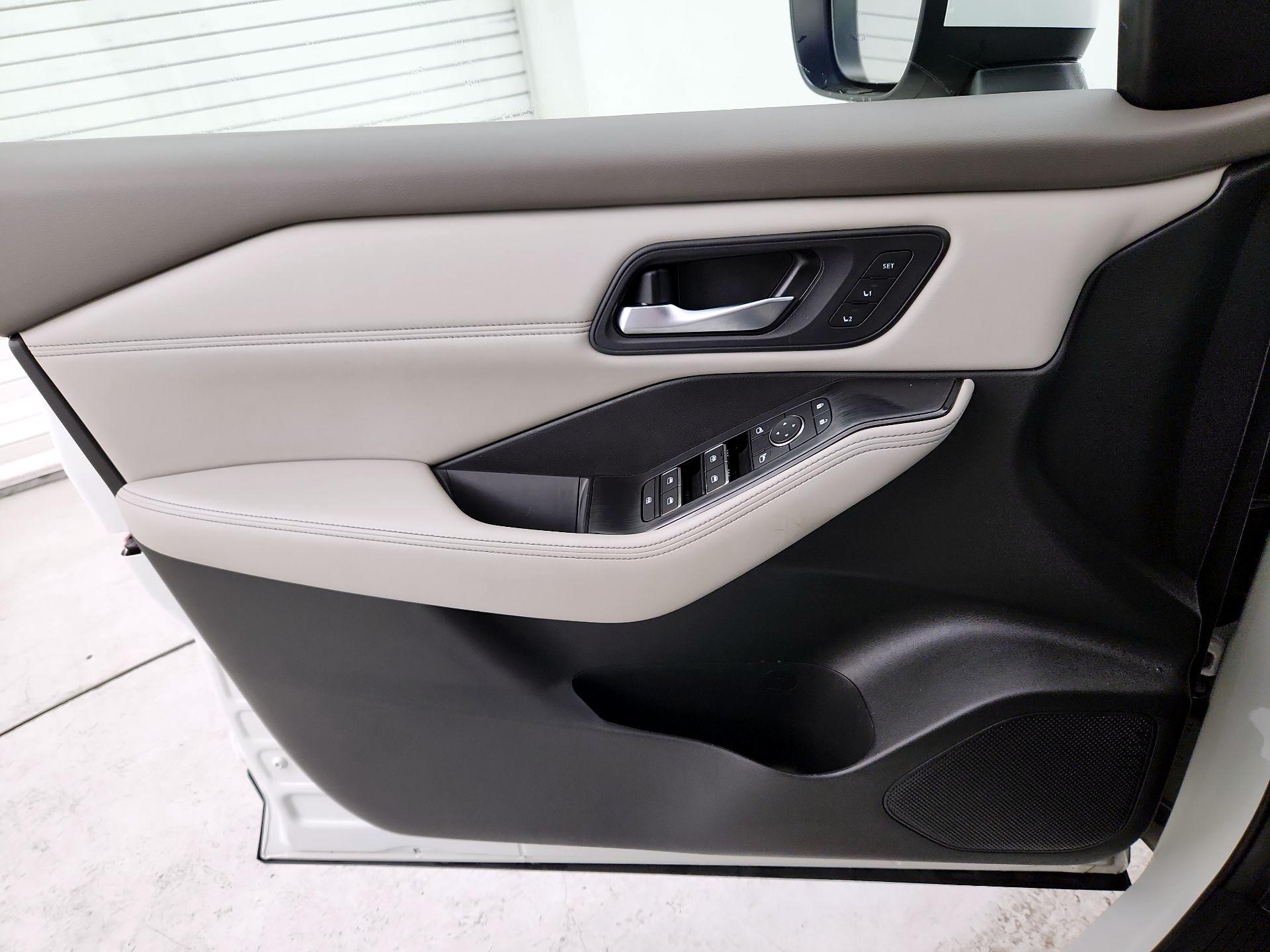 Thumbnail: 2023 Nissan Rogue - 12