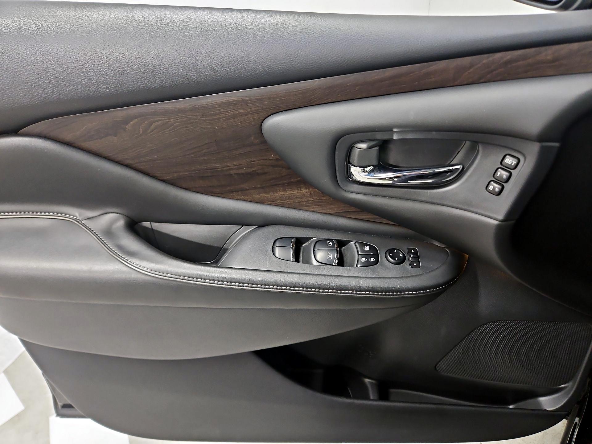 Thumbnail: 2020 Nissan Murano - 12