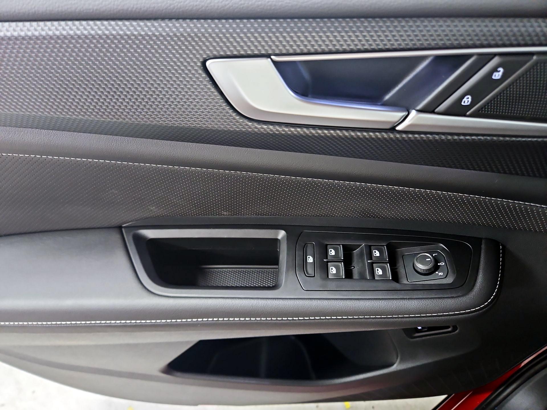 Thumbnail: 2025 Volkswagen Atlas - 12