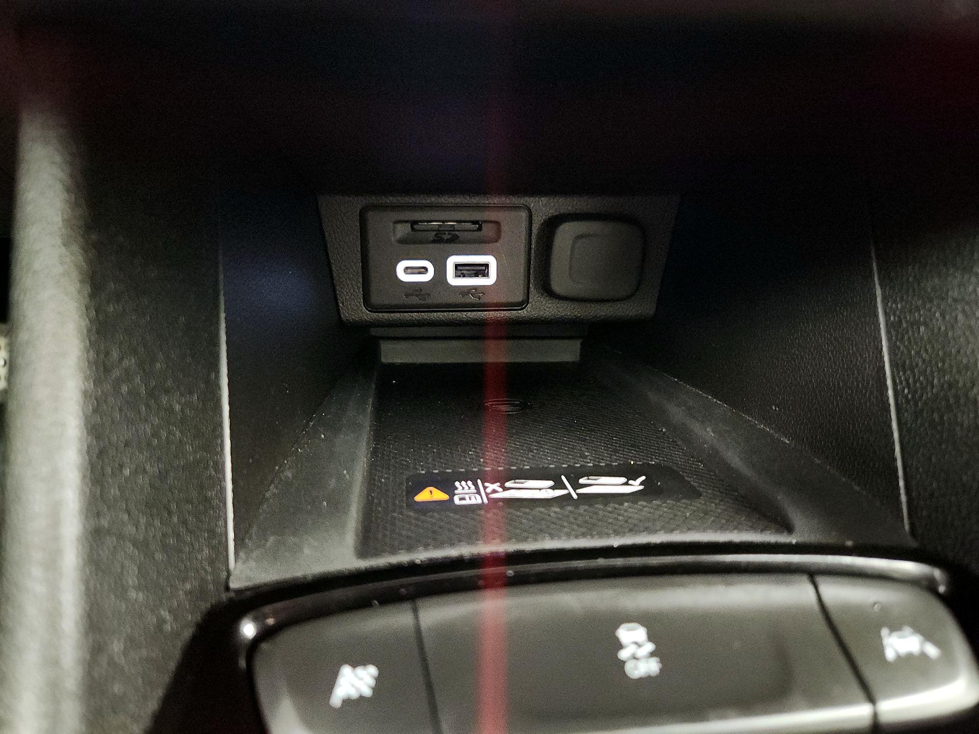 Thumbnail: 2023 Chevrolet Bolt EUV - 19