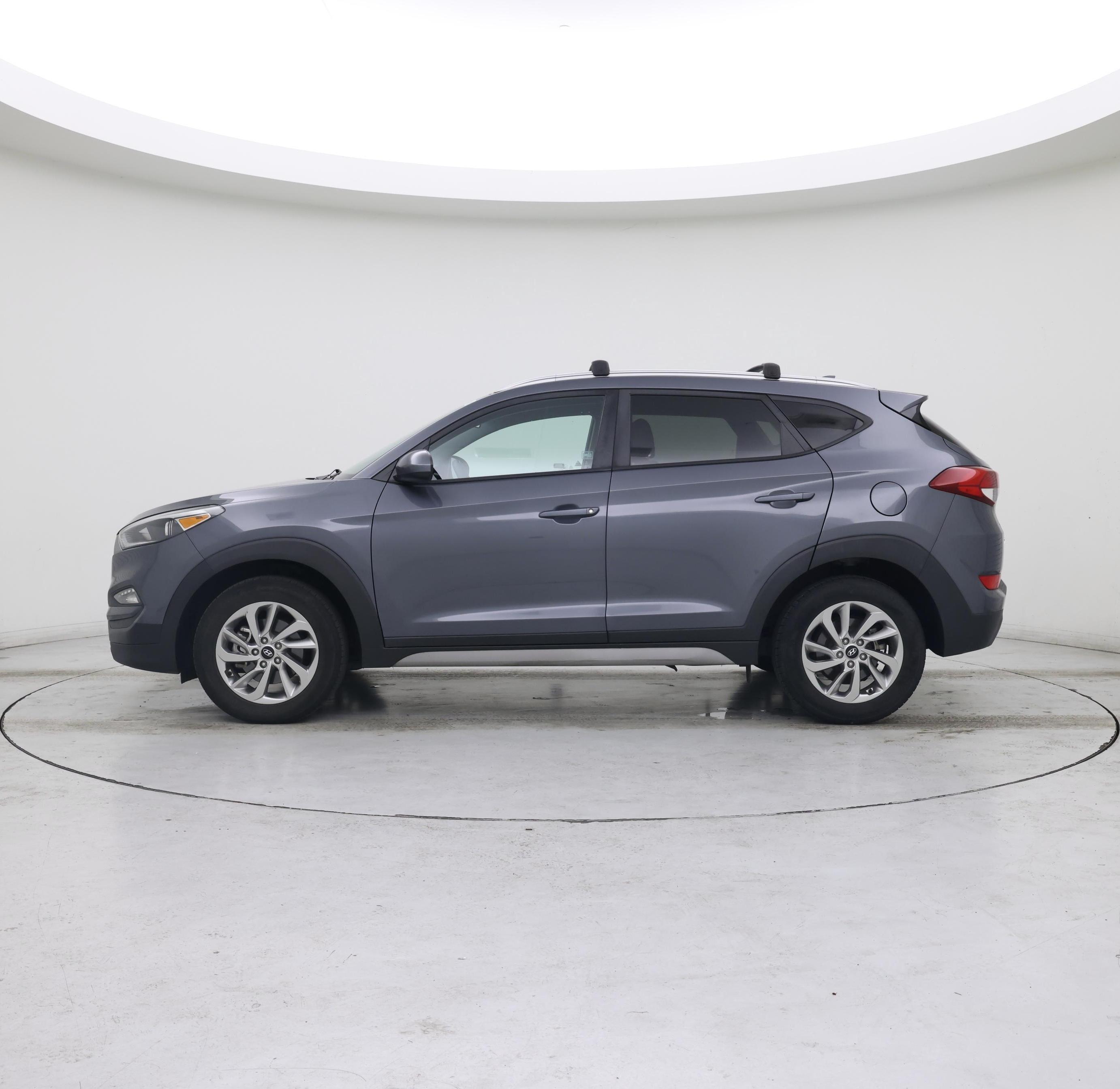 Thumbnail: 2018 Hyundai Tucson - 3