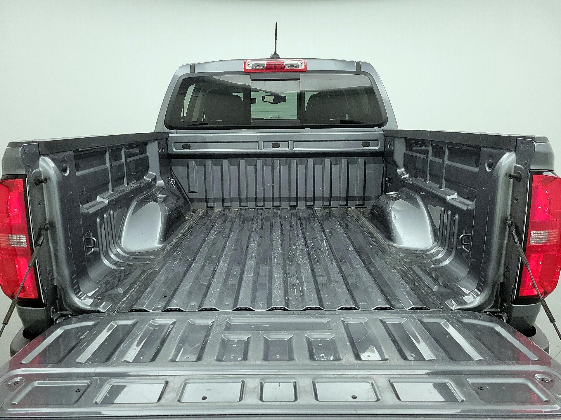 Thumbnail: 2022 Chevrolet Colorado - 20