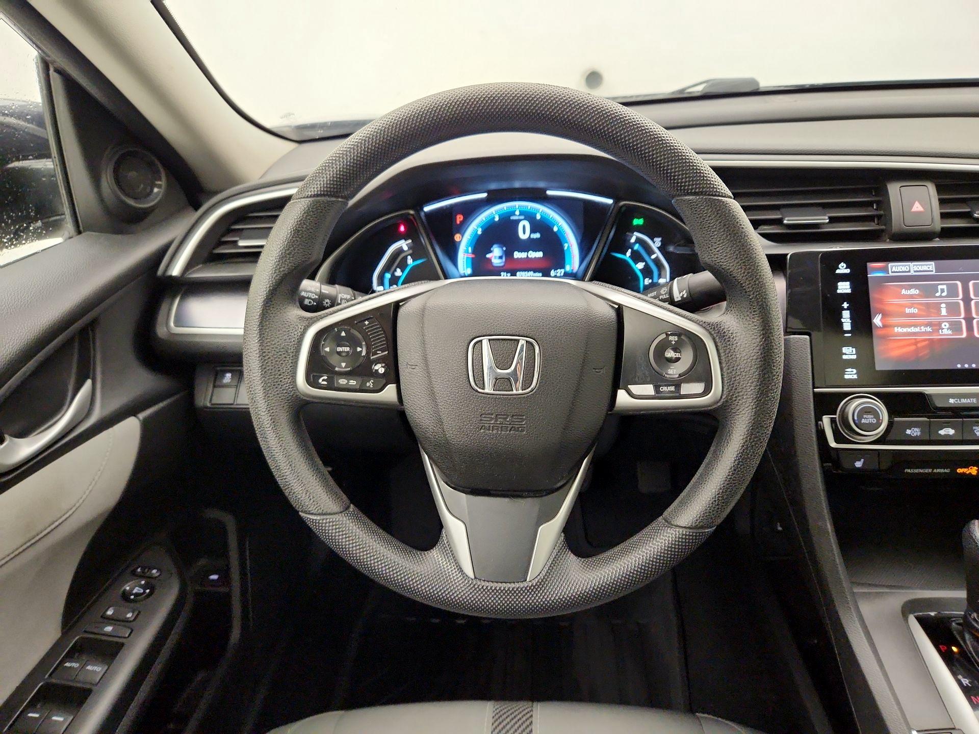 Thumbnail: 2017 Honda Civic - 10