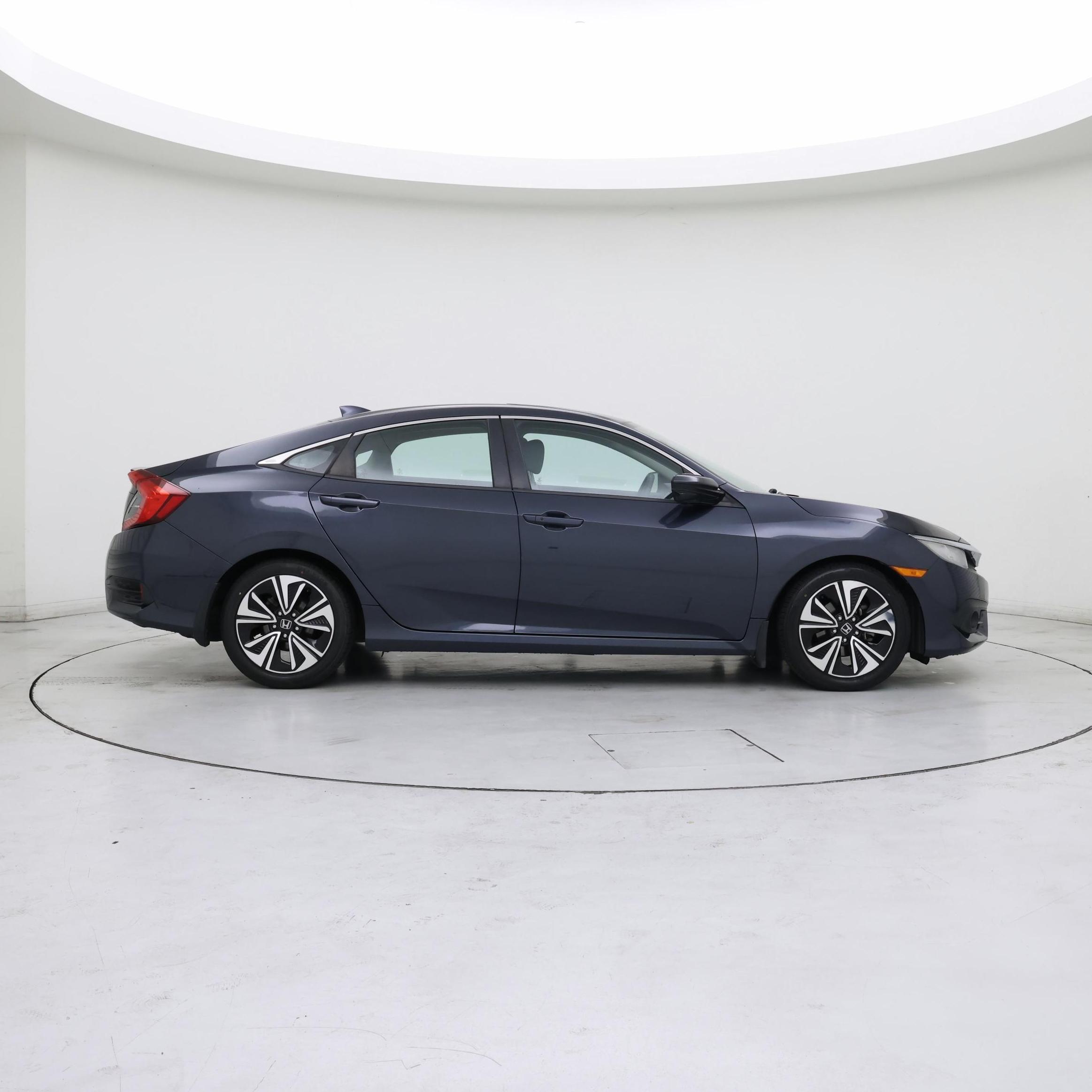 Thumbnail: 2017 Honda Civic - 7