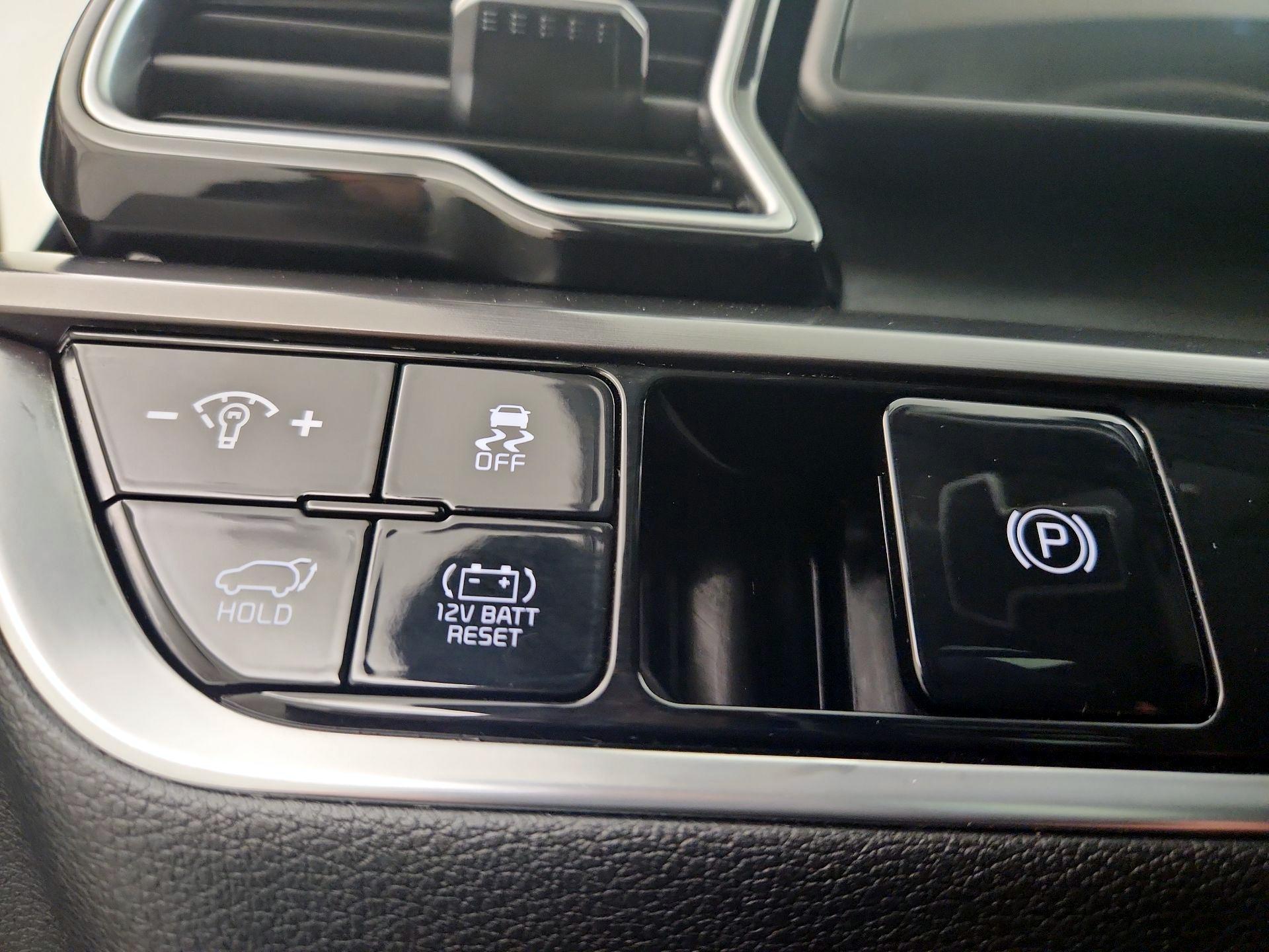 Thumbnail: 2024 Kia Sportage - 13