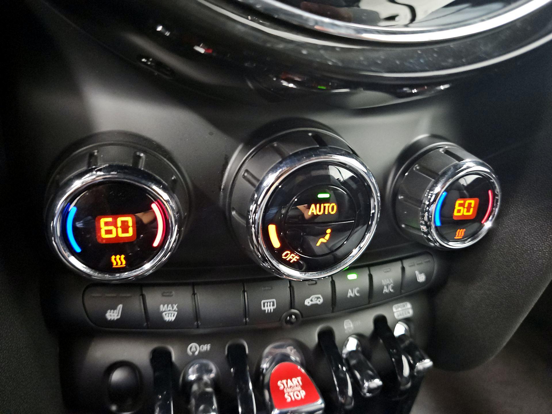 Thumbnail: 2024 MINI Cooper - 17