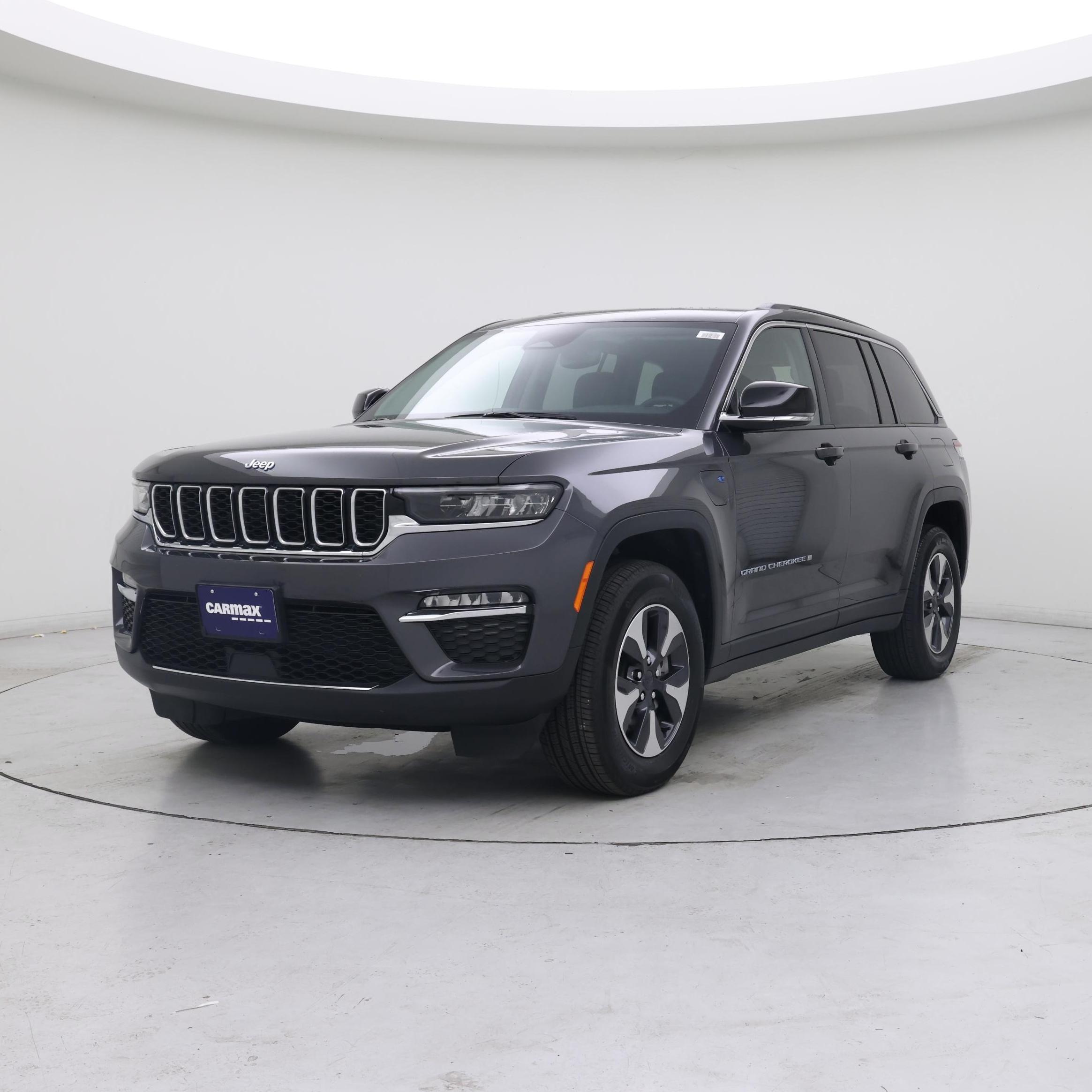 Thumbnail: 2023 Jeep Grand Cherokee - 4