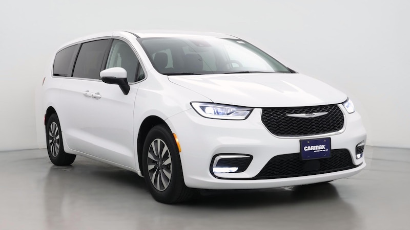 2023 Chrysler Pacifica Hybrid Touring L Hero Image