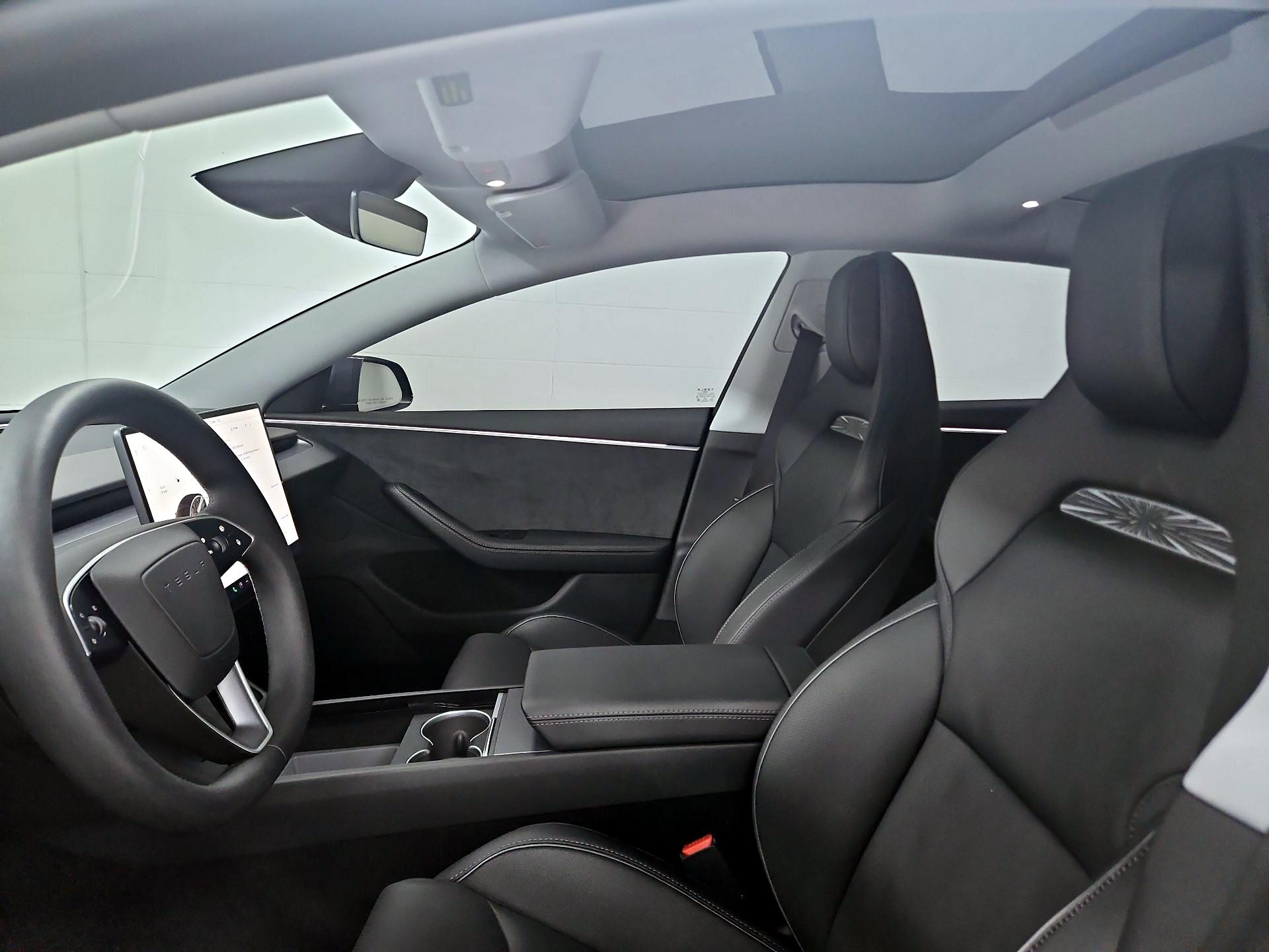 Thumbnail: 2025 Tesla Model 3 - 19