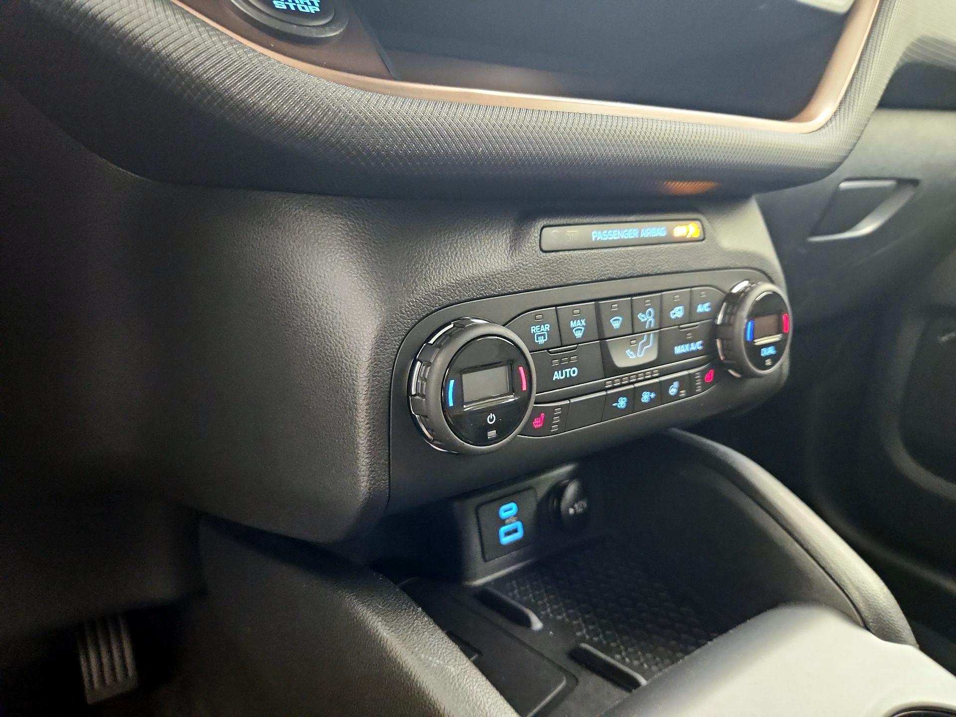 Thumbnail: 2021 Ford Bronco Sport - 17