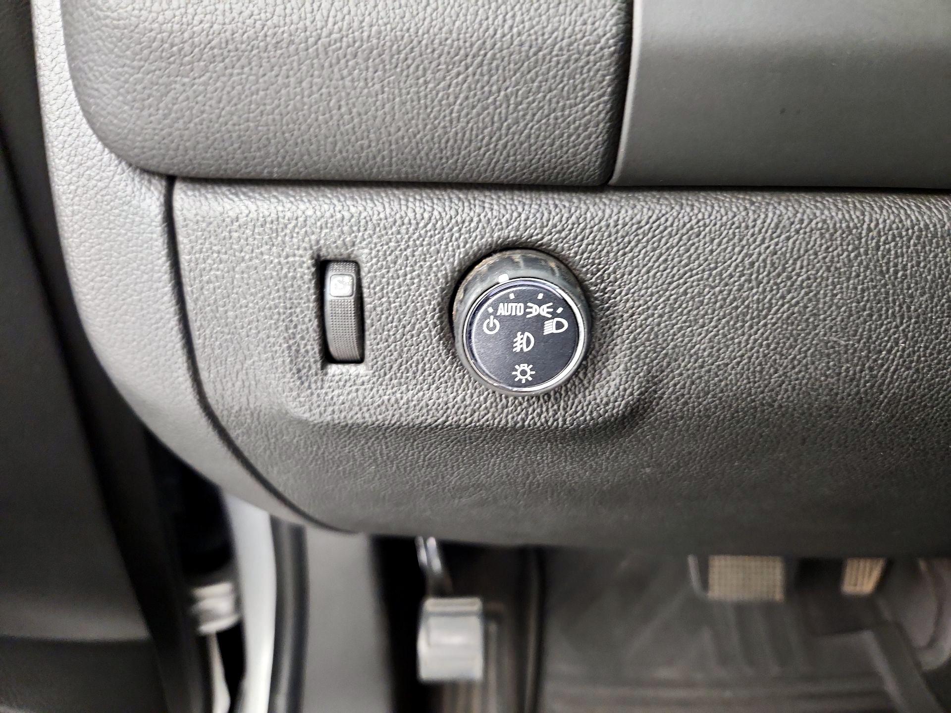 Thumbnail: 2019 Chevrolet Colorado - 13