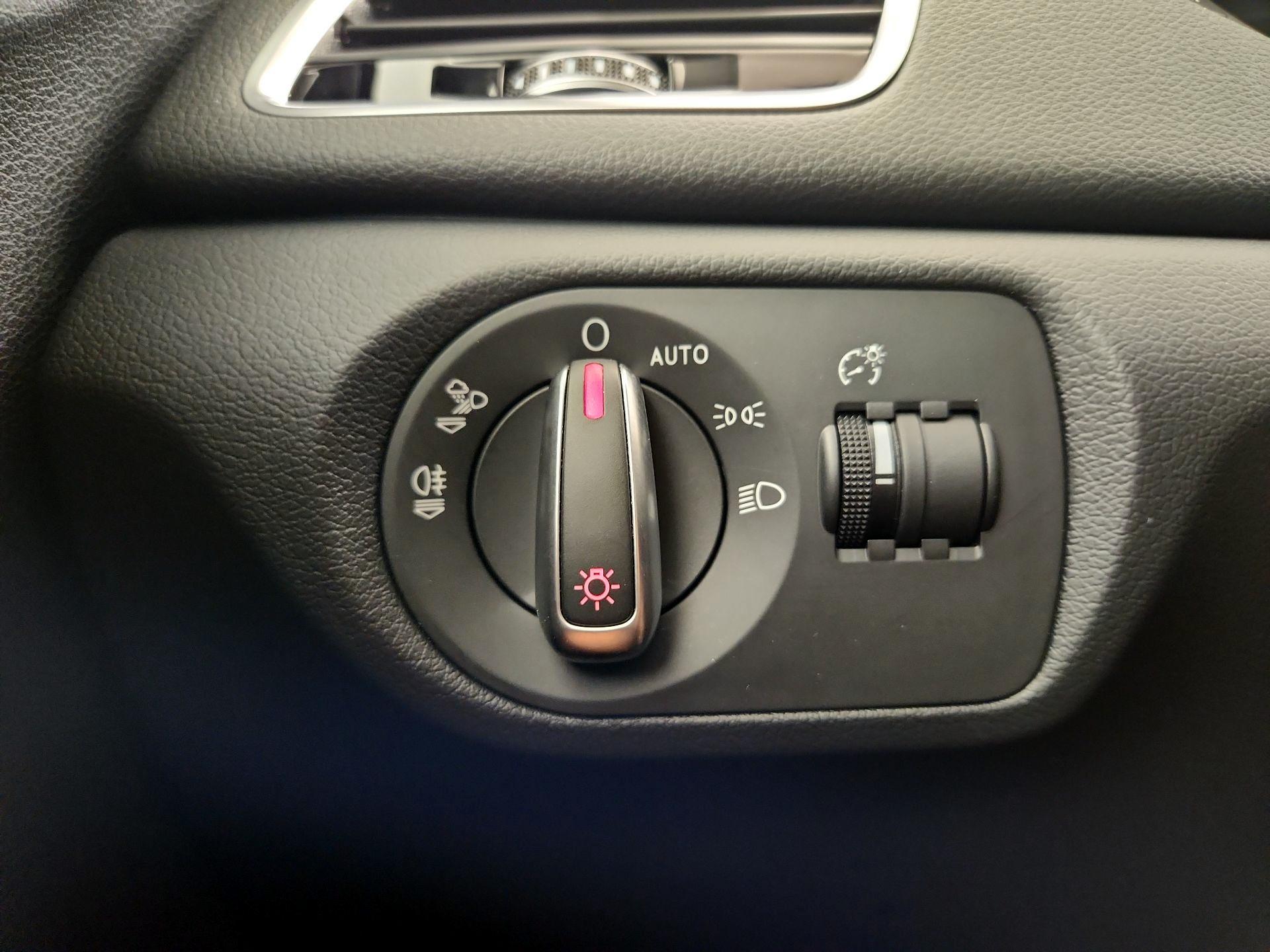 Thumbnail: 2016 Audi Q3 - 13