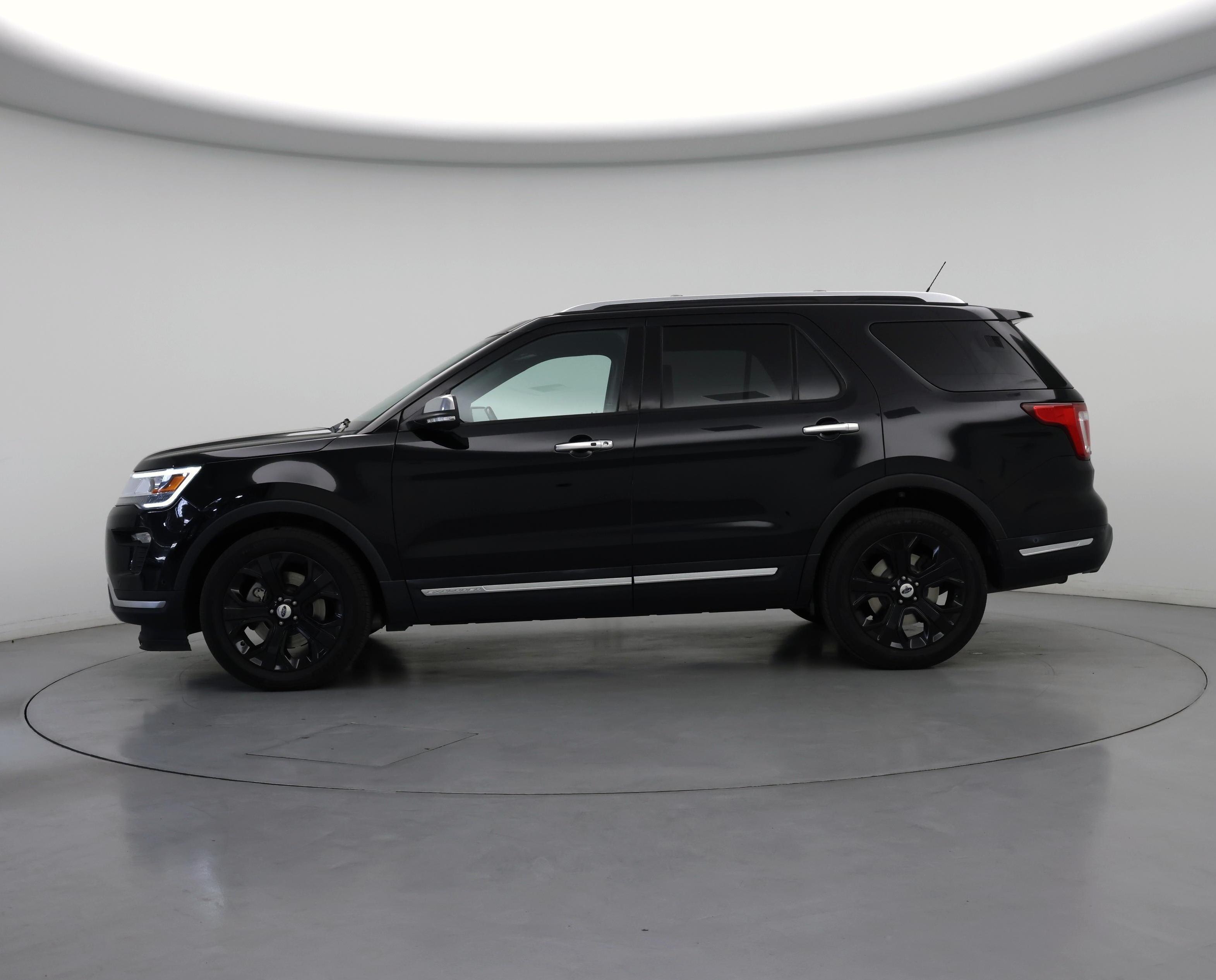Thumbnail: 2018 Ford Explorer - 3