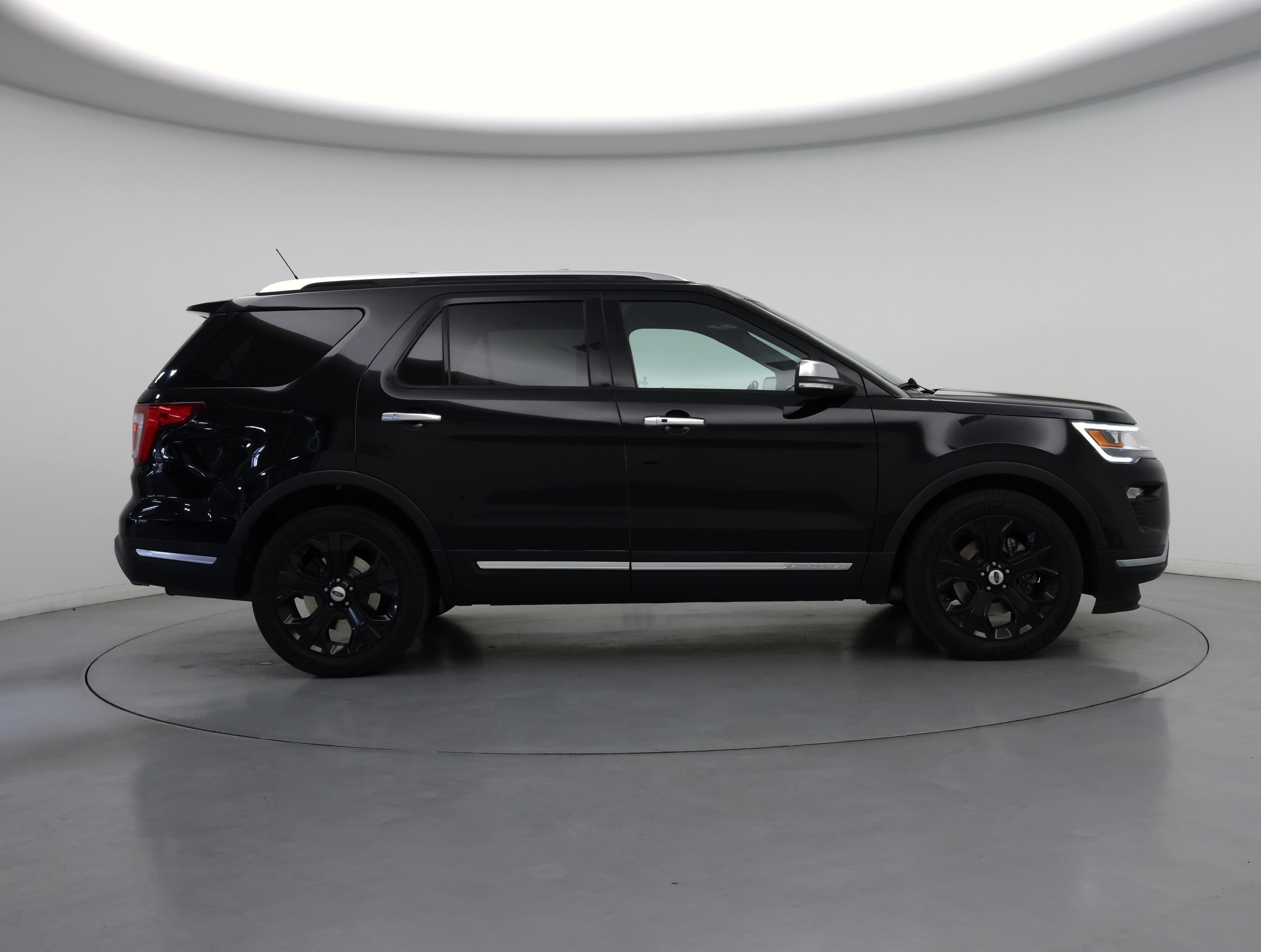 Thumbnail: 2018 Ford Explorer - 7