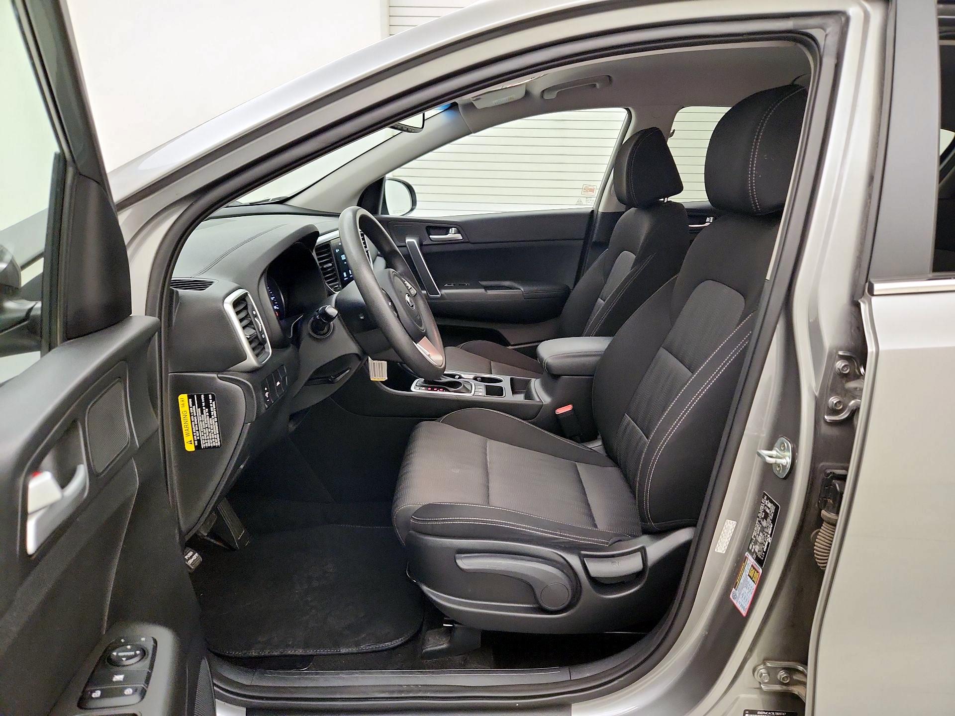Thumbnail: 2020 Kia Sportage - 11