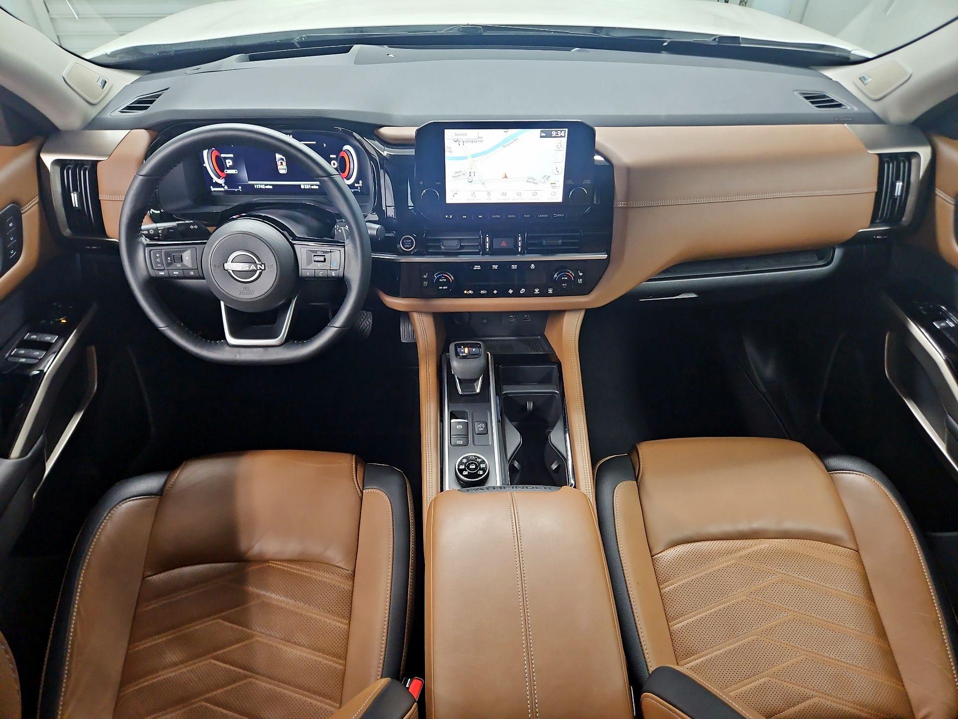 Thumbnail: 2023 Nissan Pathfinder - 9