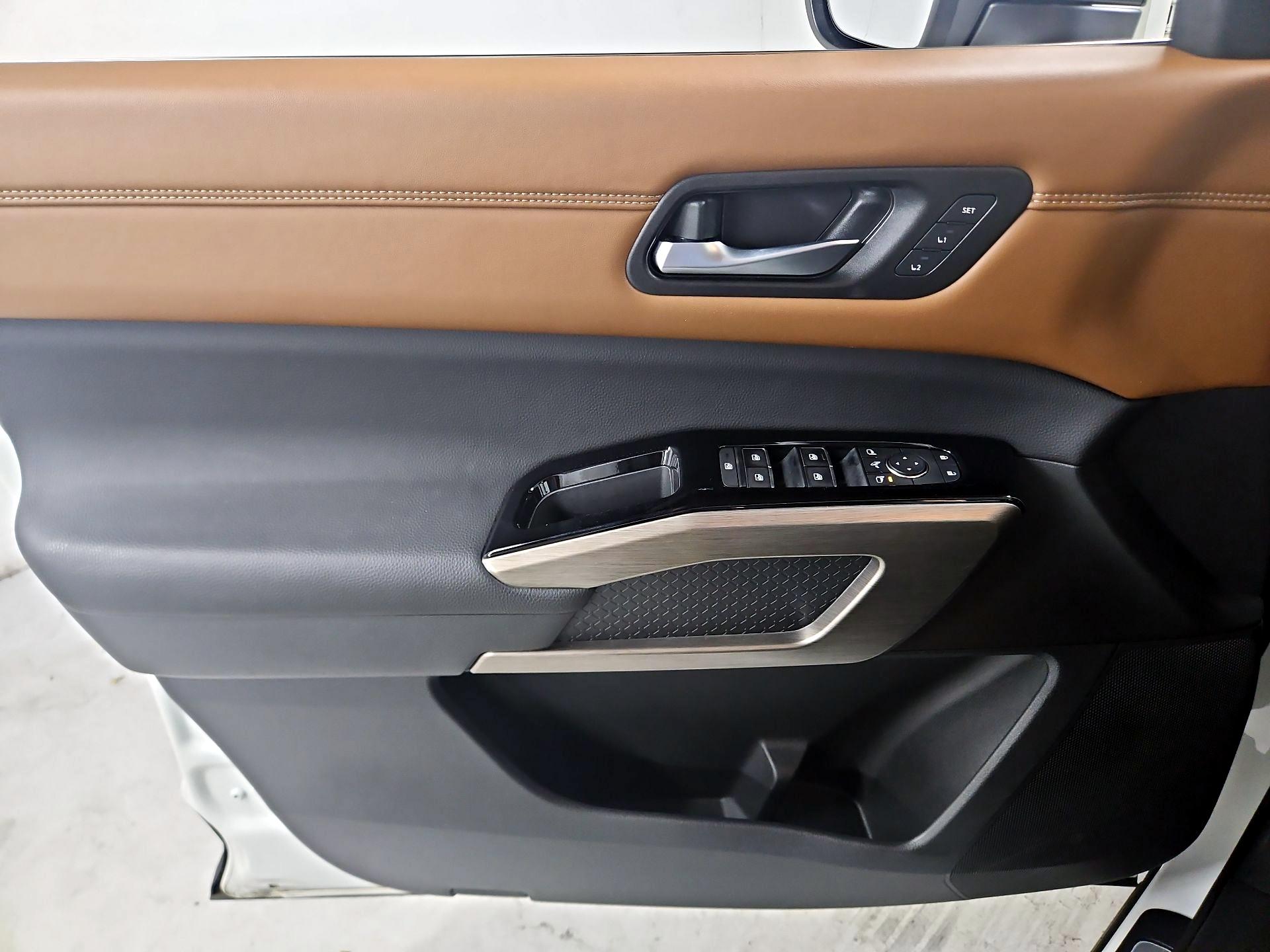 Thumbnail: 2023 Nissan Pathfinder - 12