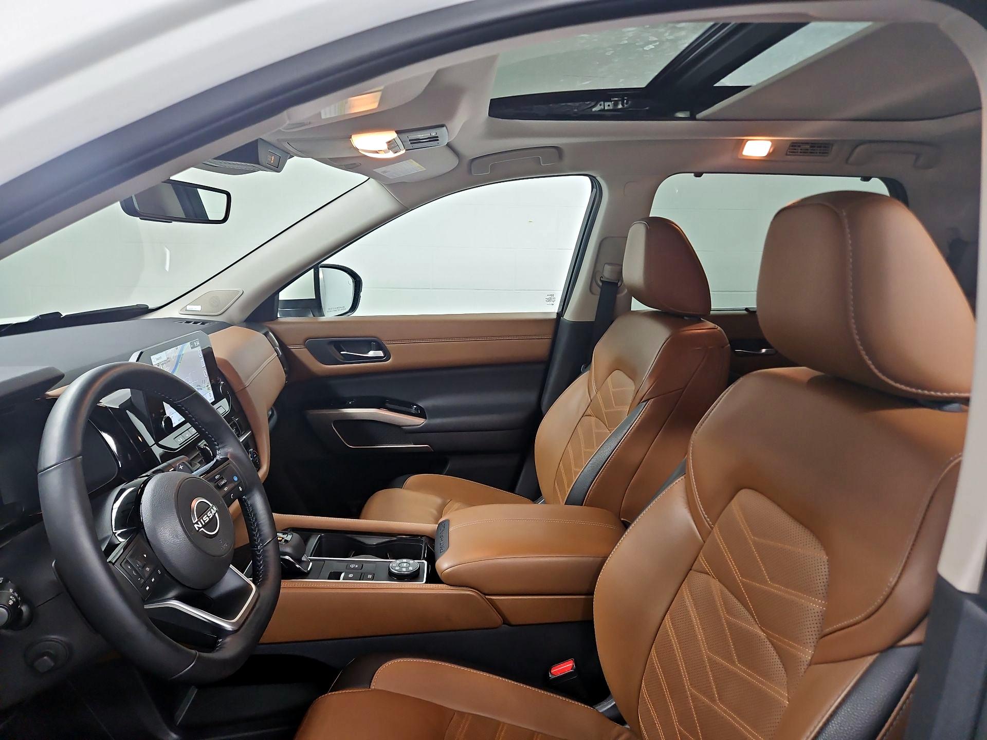 Thumbnail: 2023 Nissan Pathfinder - 20