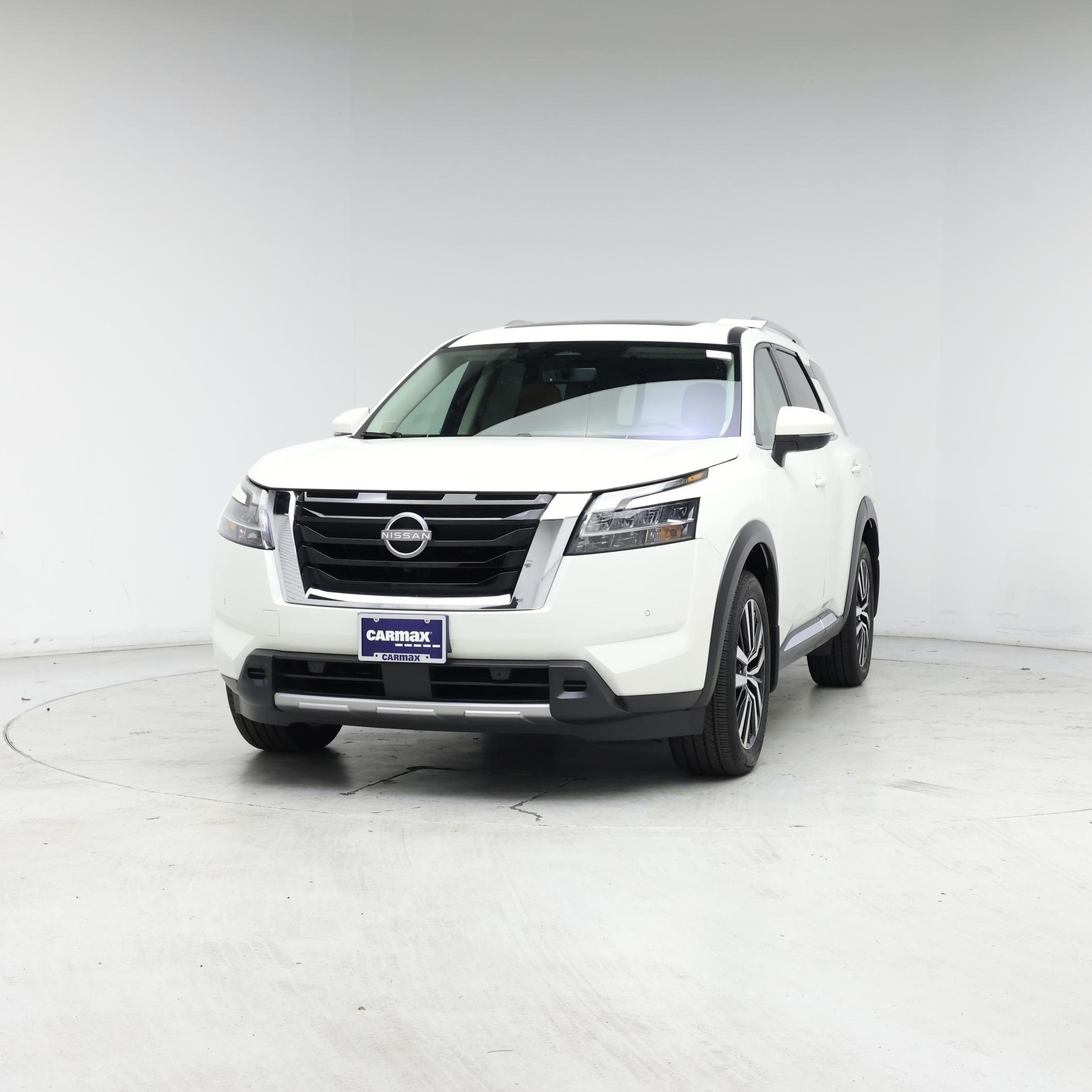 Thumbnail: 2023 Nissan Pathfinder - 4