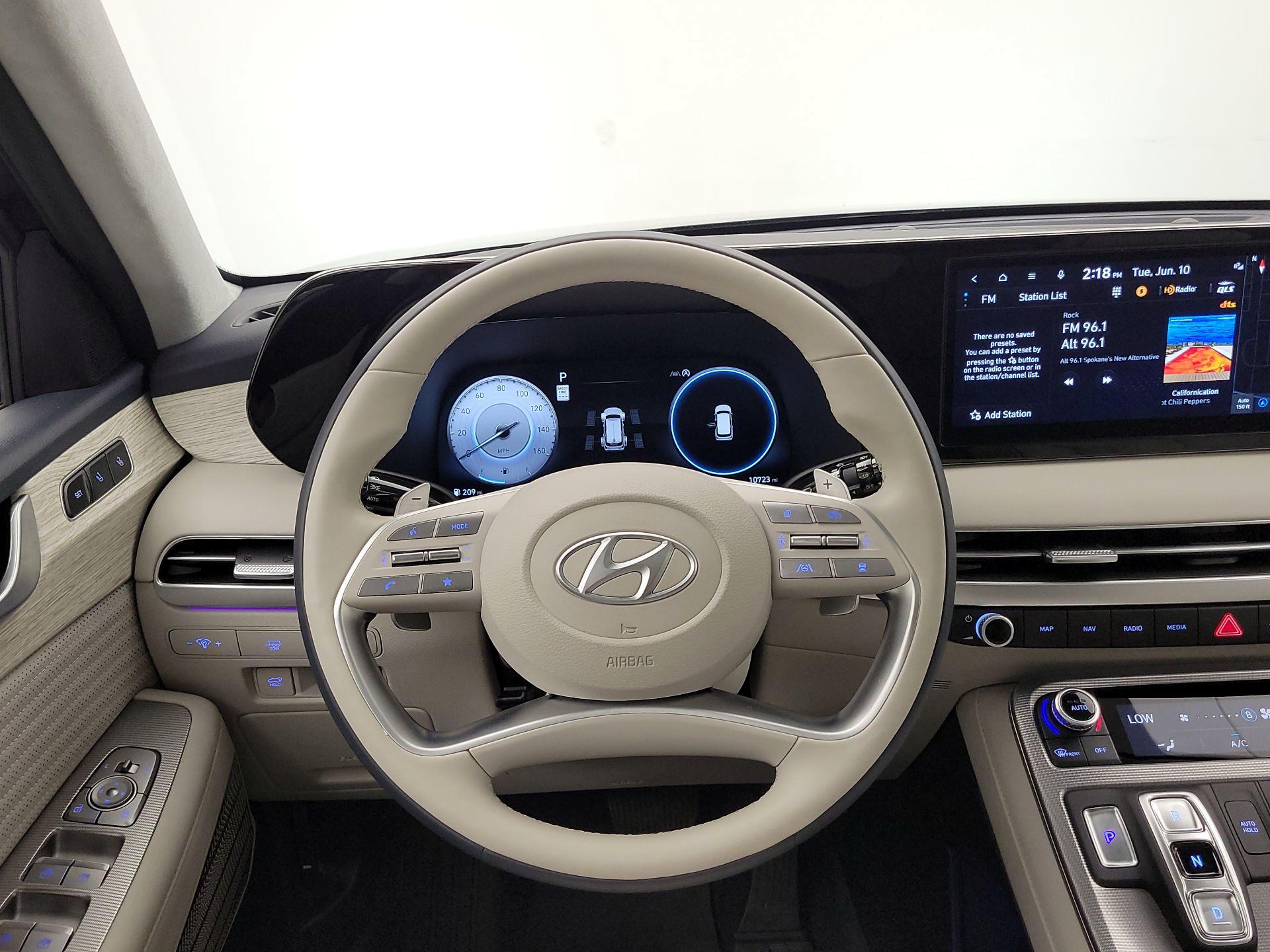 Thumbnail: 2023 Hyundai Palisade - 10