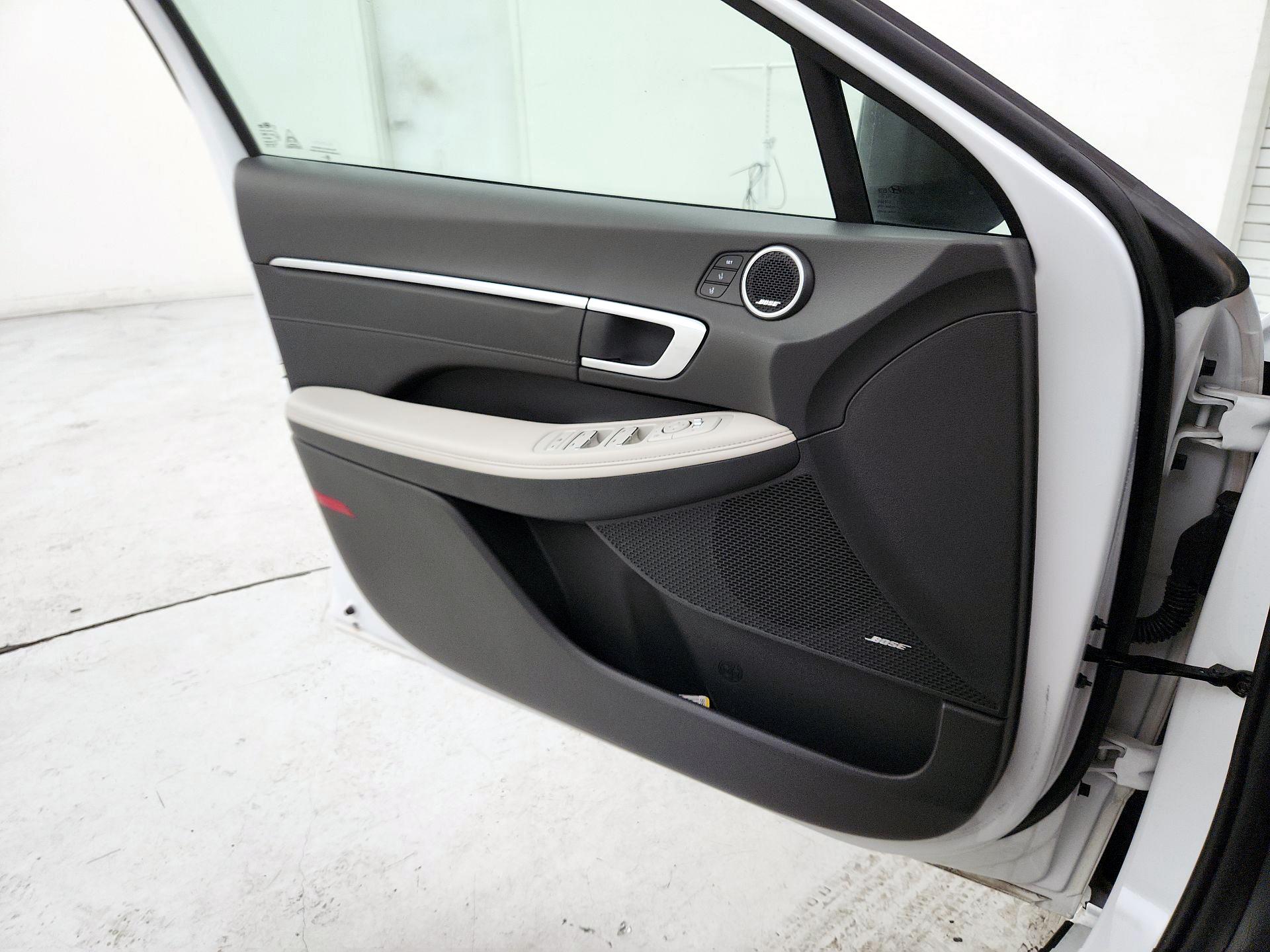 Thumbnail: 2023 Hyundai Sonata - 12