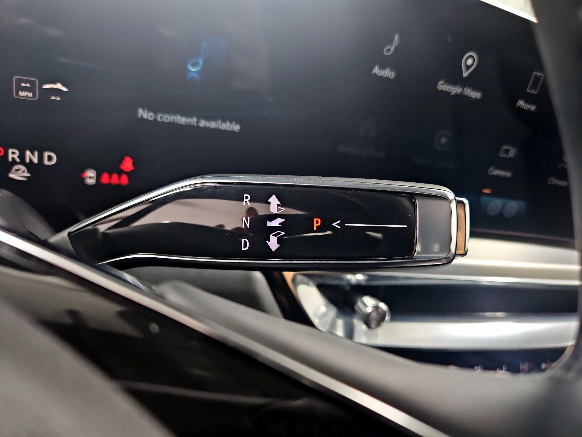 Thumbnail: 2024 Cadillac Lyriq - 18