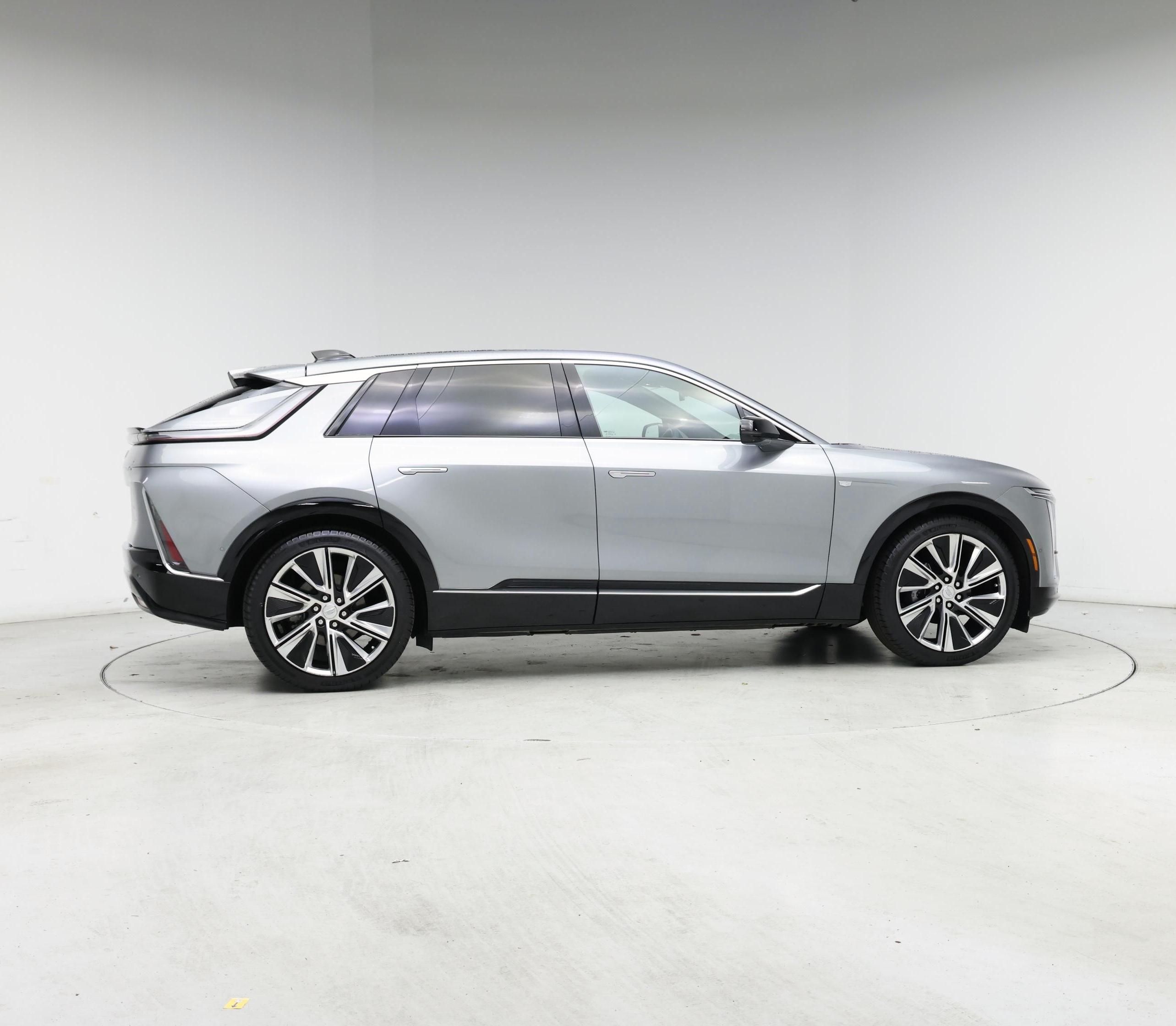 Thumbnail: 2024 Cadillac Lyriq - 7