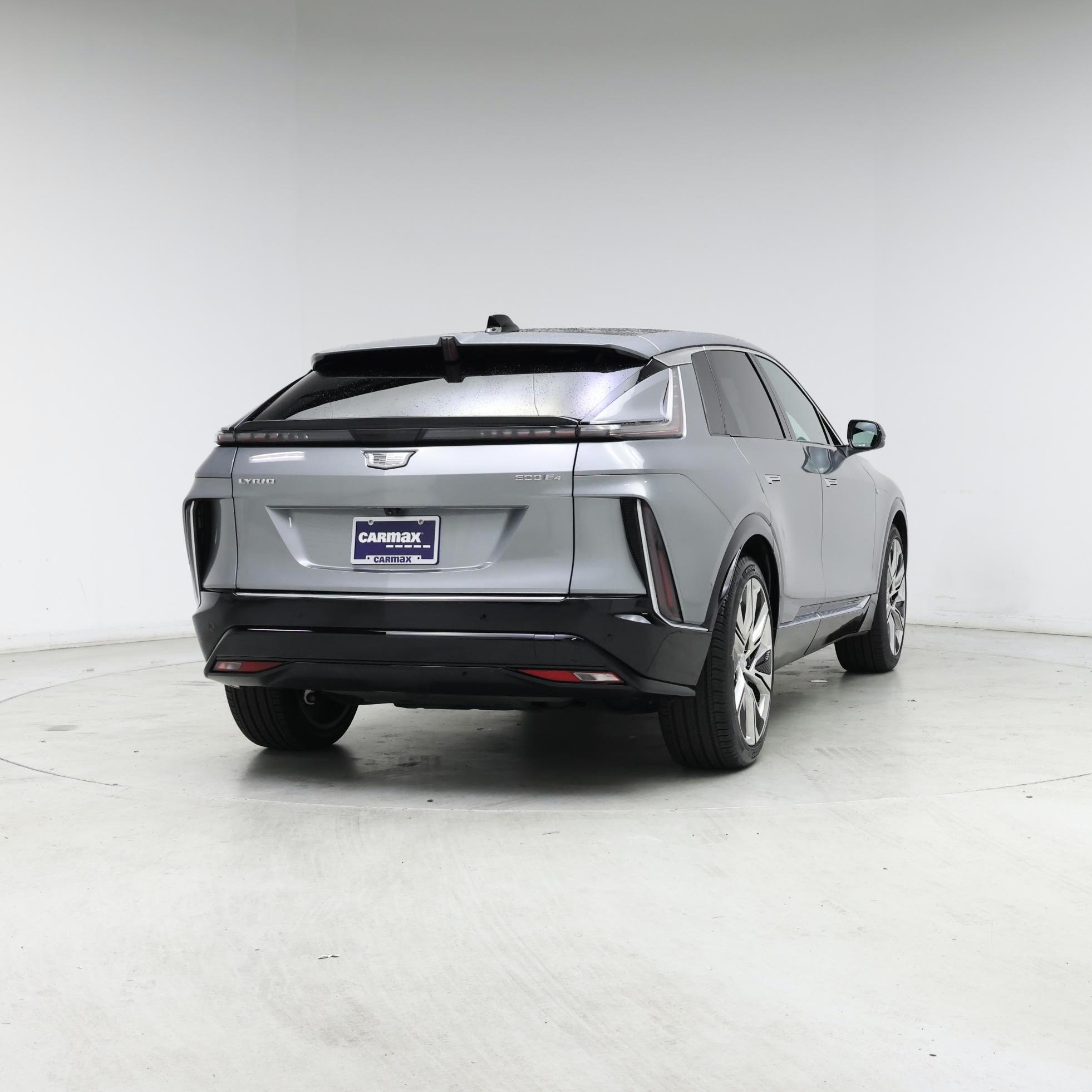 Thumbnail: 2024 Cadillac Lyriq - 8