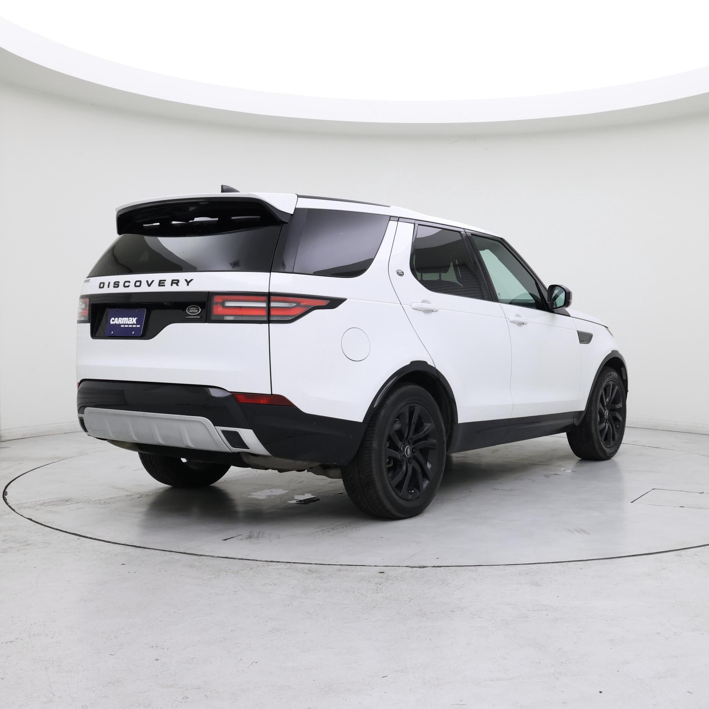 Thumbnail: 2020 Land Rover Discovery - 8