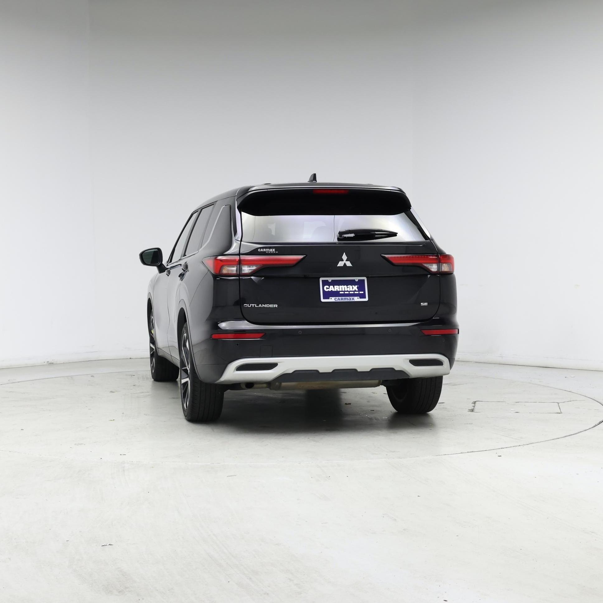 Thumbnail: 2024 Mitsubishi Outlander - 6