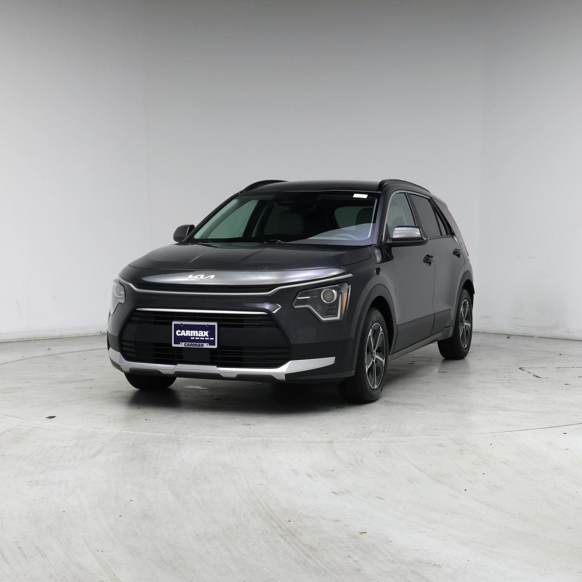 Thumbnail: 2023 Kia Niro - 4