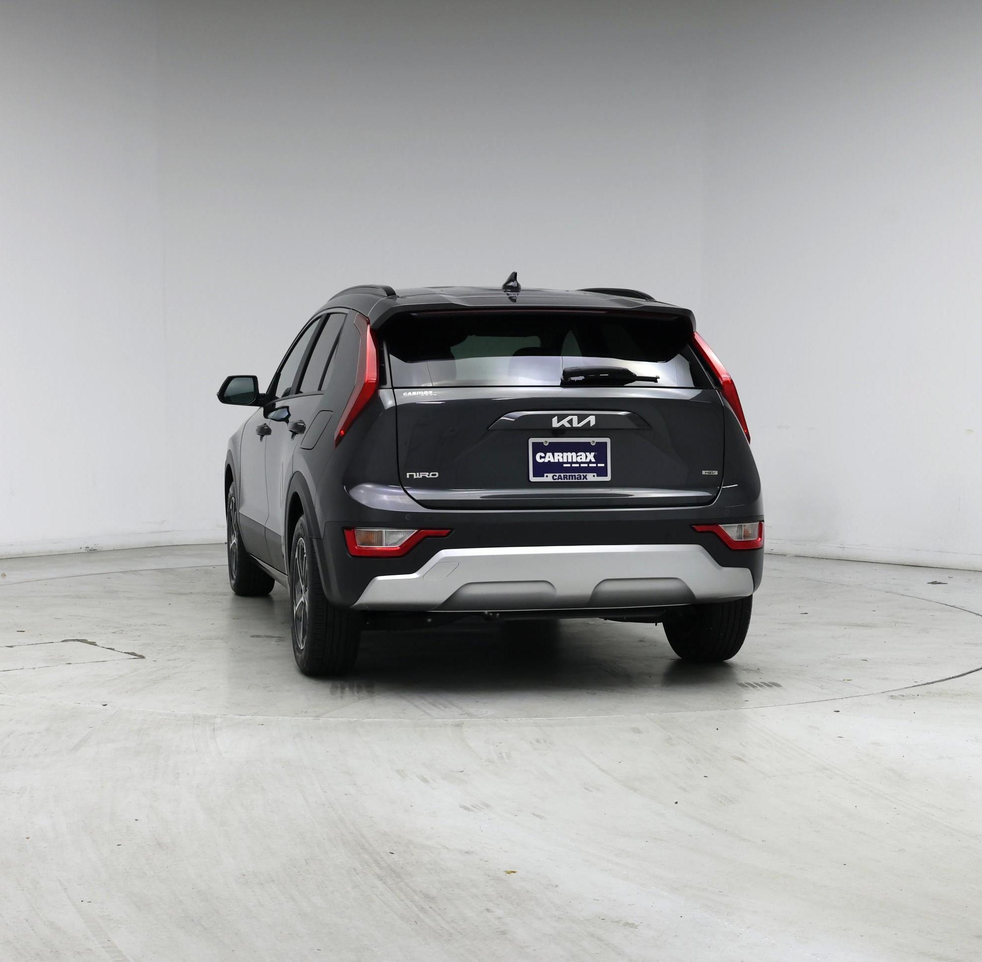 Thumbnail: 2023 Kia Niro - 6