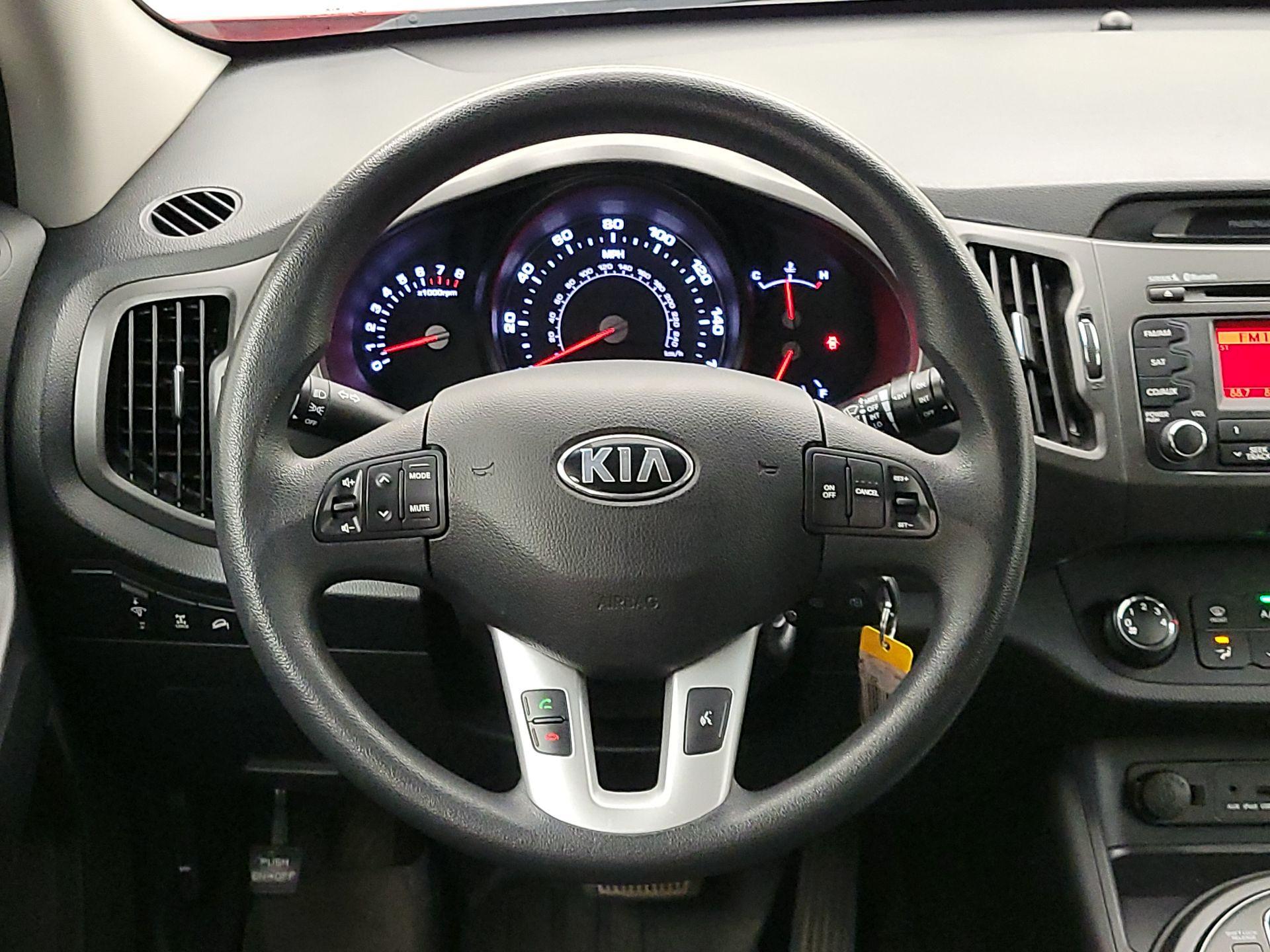 Thumbnail: 2013 Kia Sportage - 10