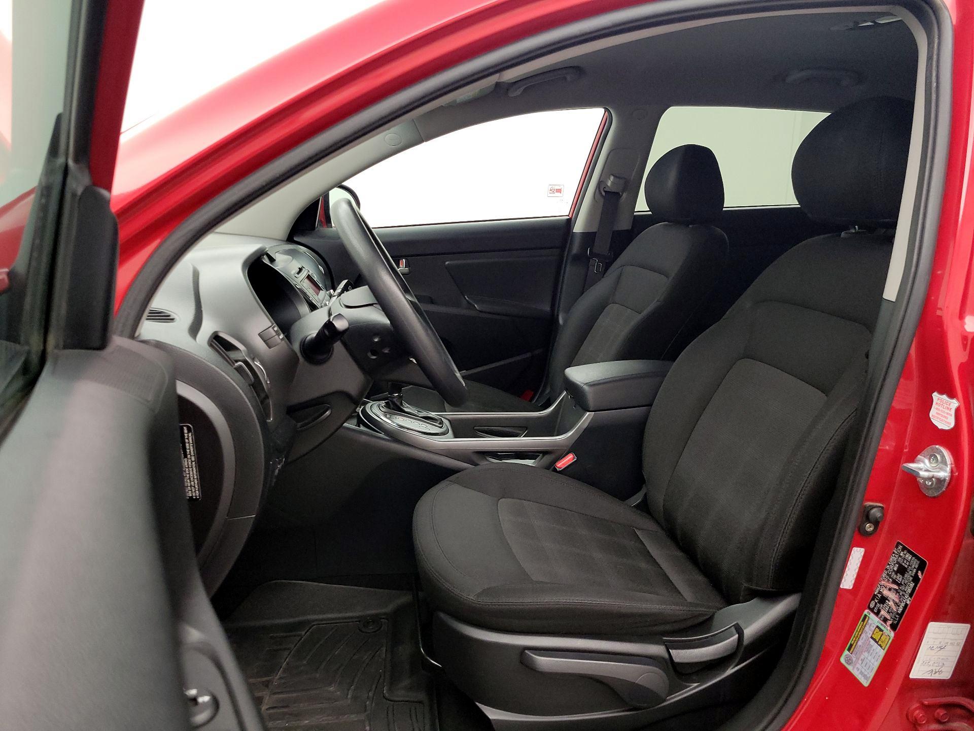 Thumbnail: 2013 Kia Sportage - 11